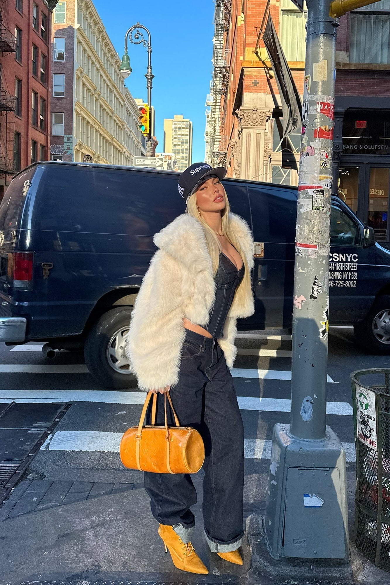 That's Luxe Faux Fur Coat - Ivory image 10
