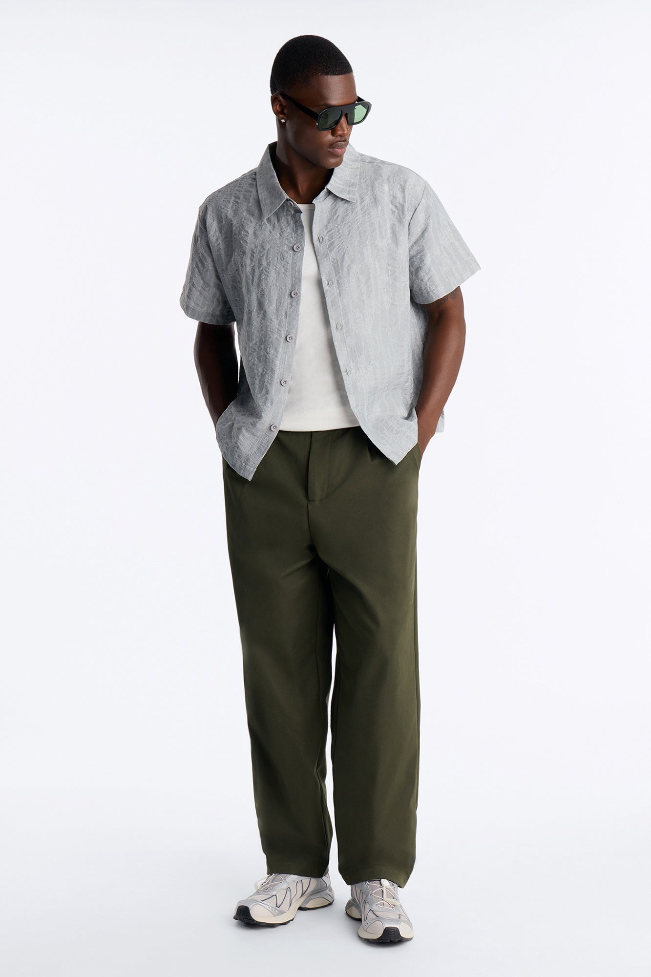 Nelson Pleated Hybrid Relaxed Pant - Olive image 5