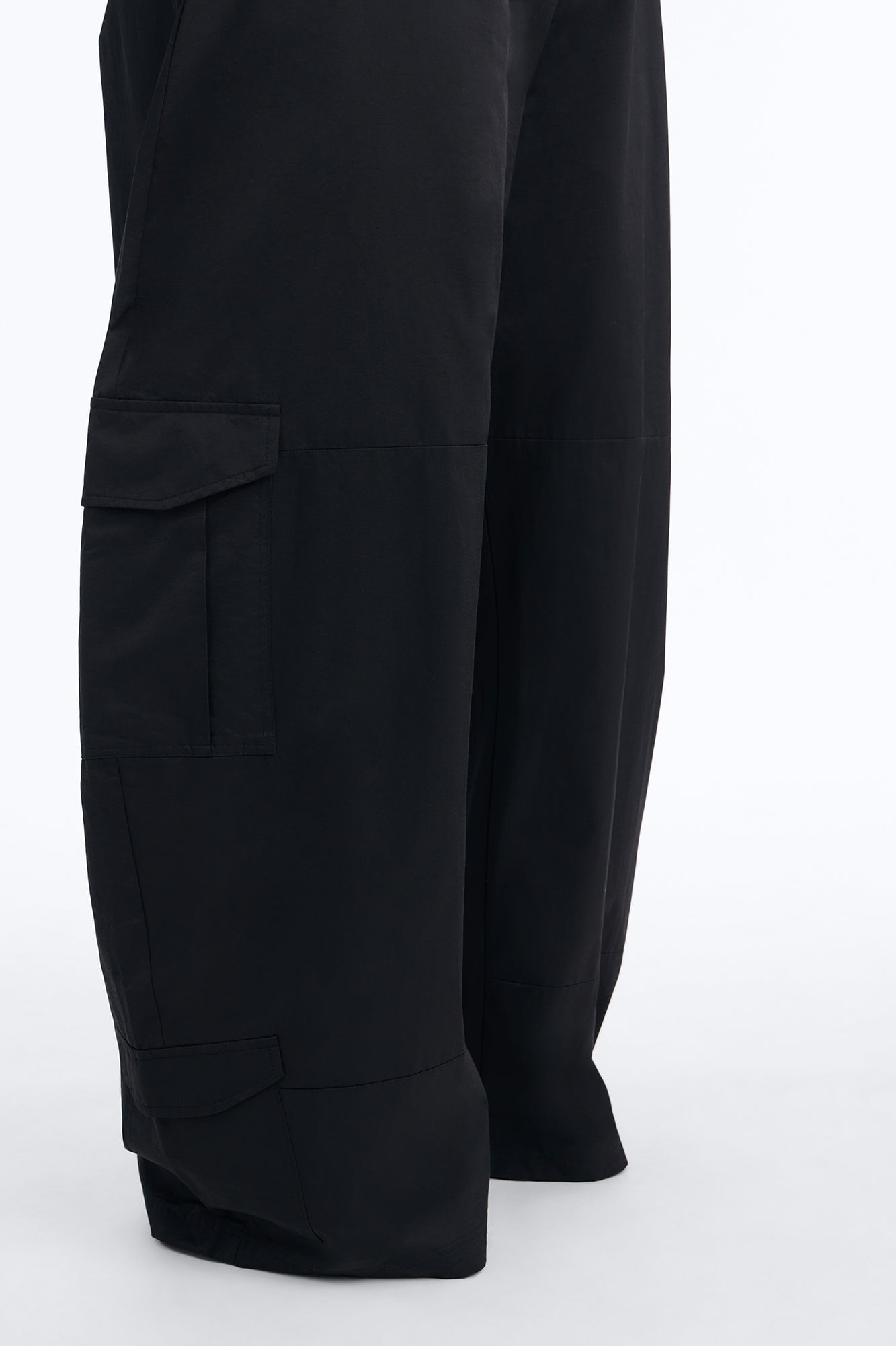 Amania Windbreaker Cargo Pant - Black image 3