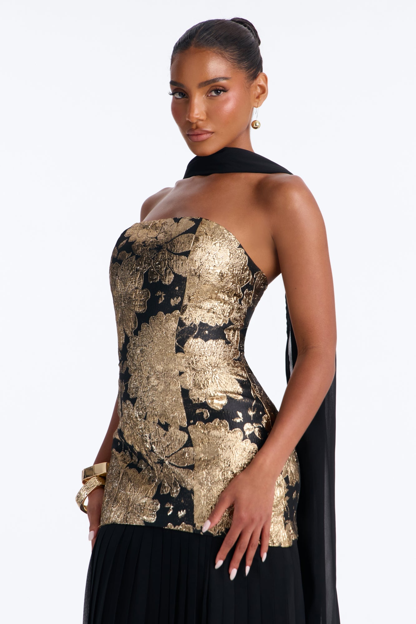 Bare Beauty Scarf Jacquard Gown - Black/Gold image 6