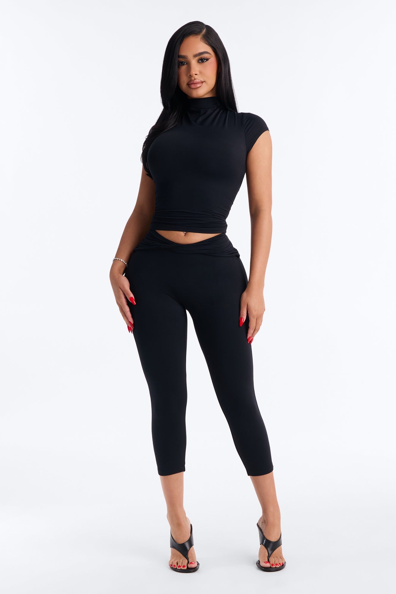 Second Skin Double Lined Twist Capri Leggings - Black image 5
