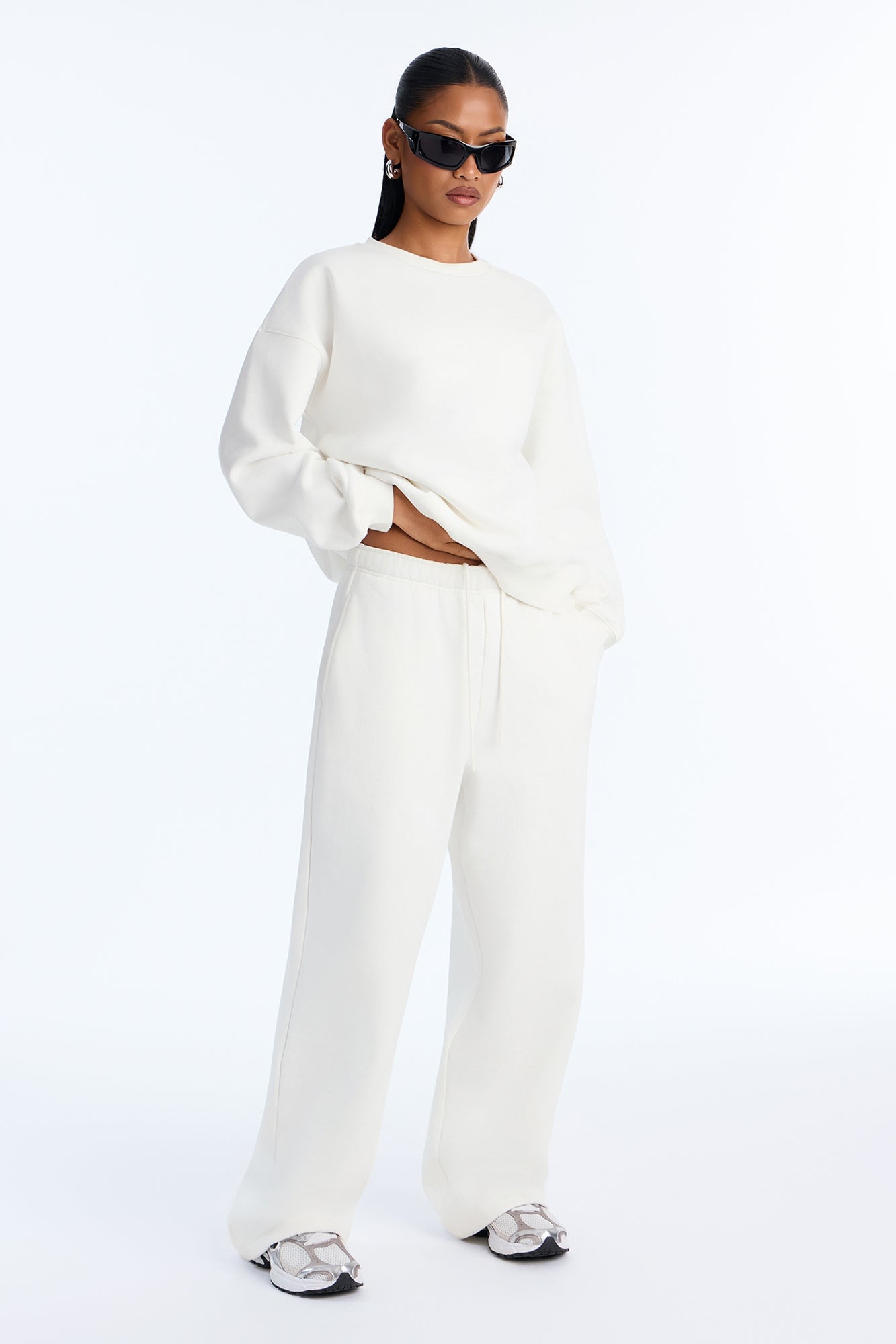 Libby Crew Neck Fleece Sweatshirt - White image 6
