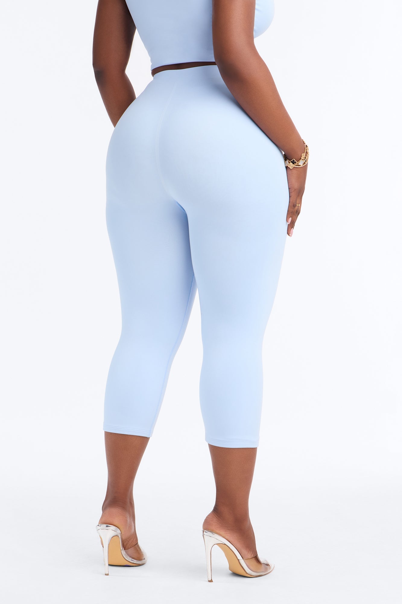 Seamless Smooth Double Lined Capri Pant - SkyBlue image 3