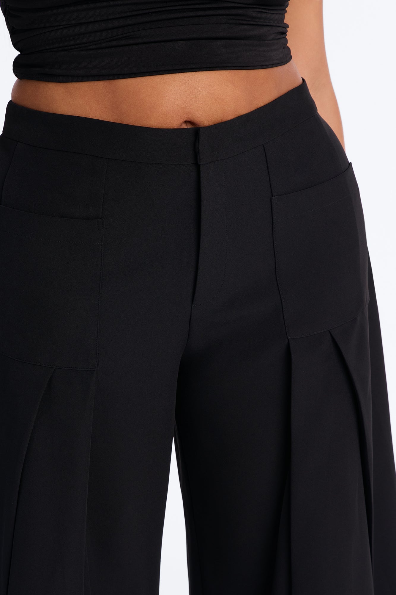 Stand Out Super Wide Pleated Trouser - Black image 3