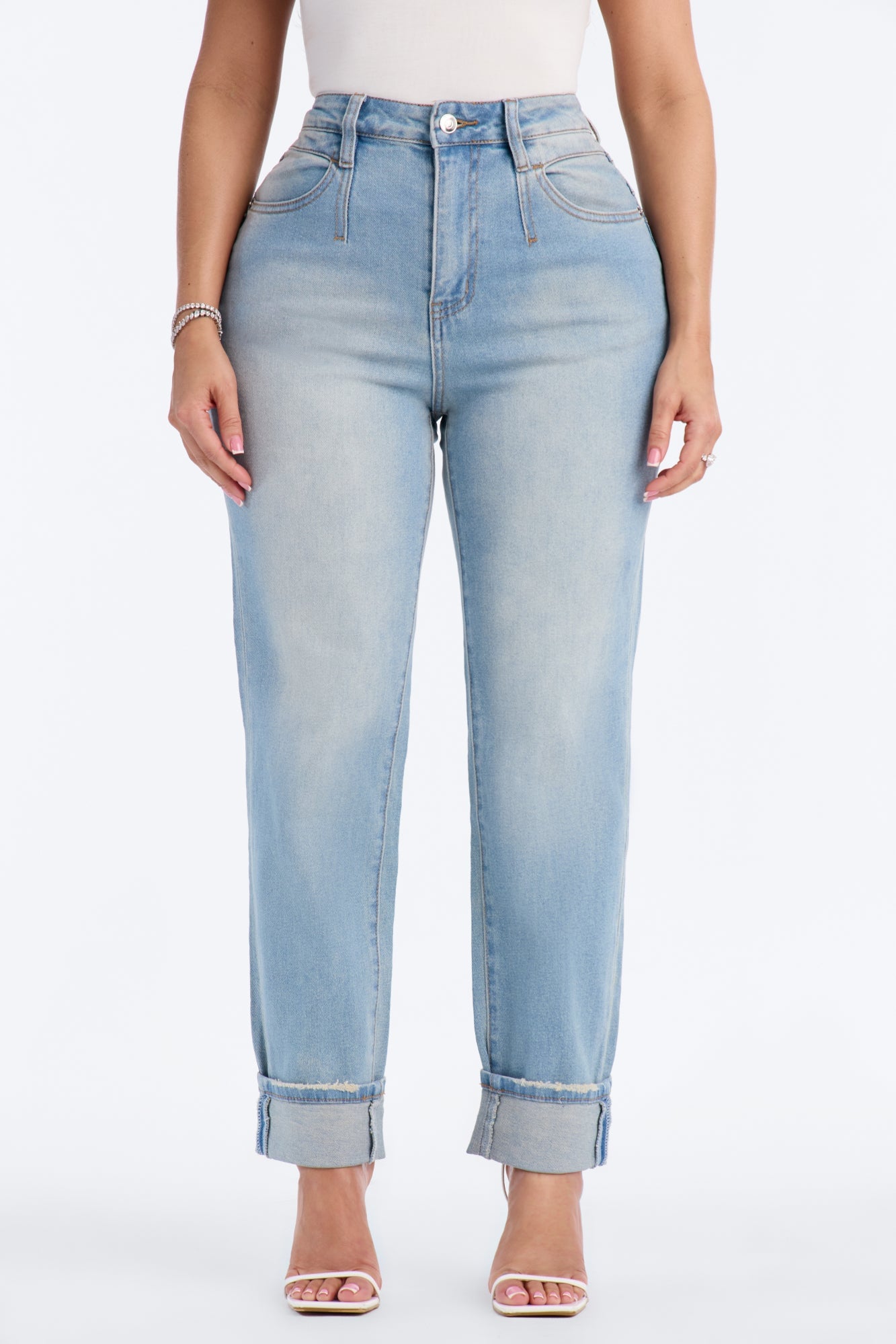 Kimmie Curvy High Rise Mom Jeans - Light Wash image 6