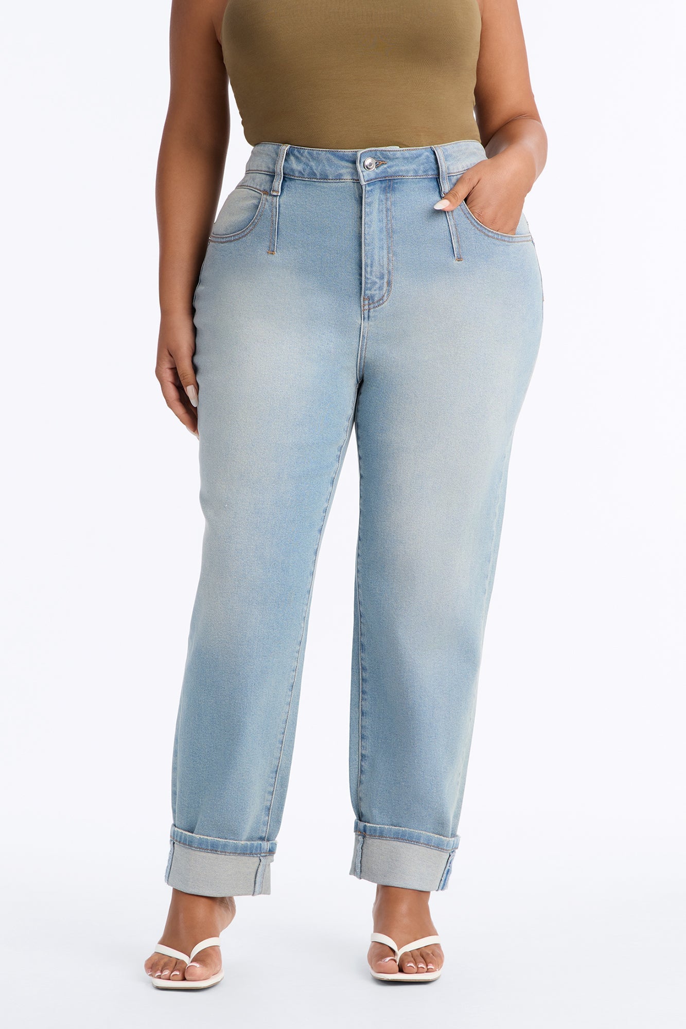 Kimmie Curvy High Rise Mom Jeans - Light Wash image 2