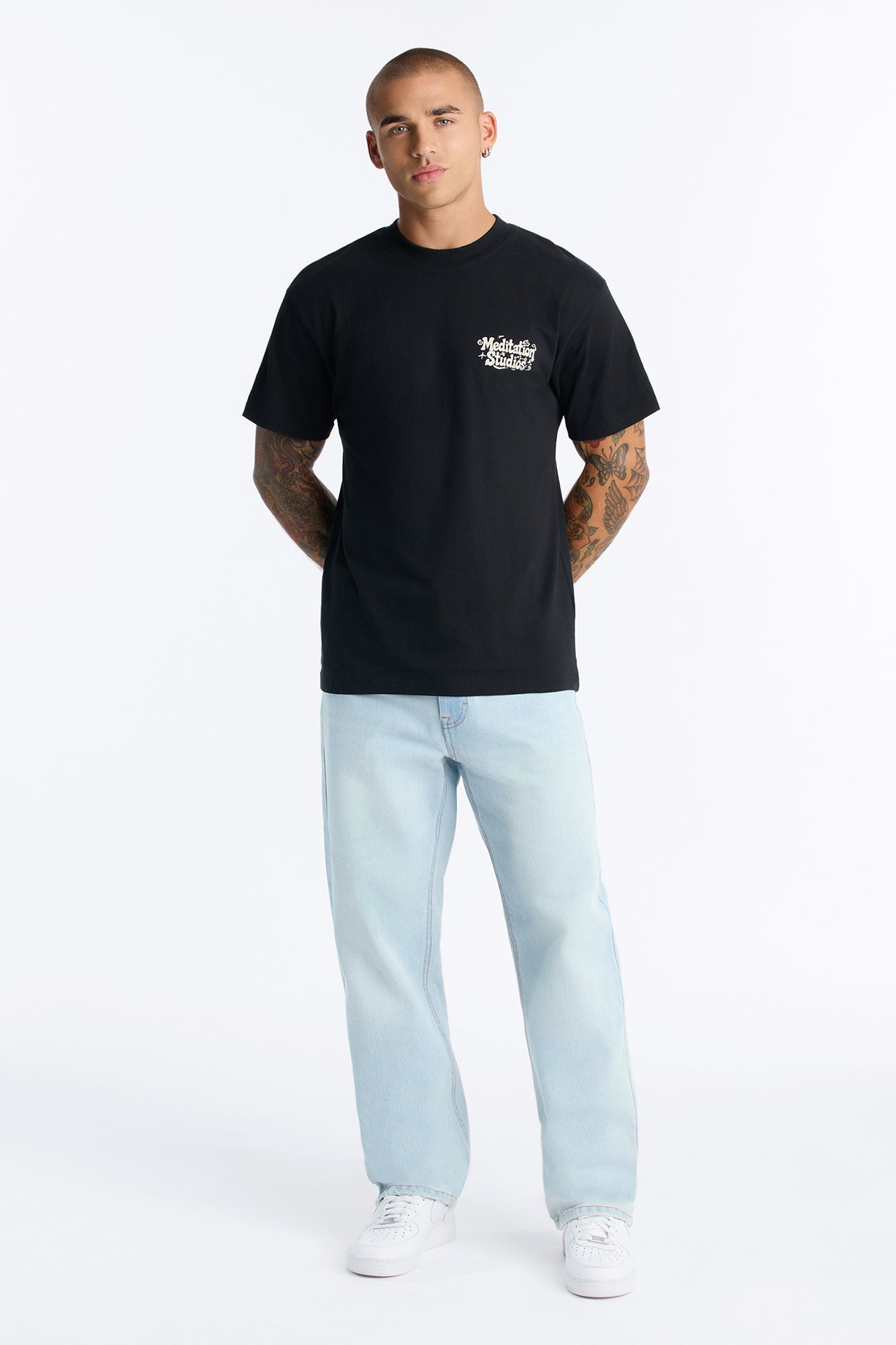 Essential Straight Rigid Jean - Light Wash image 6