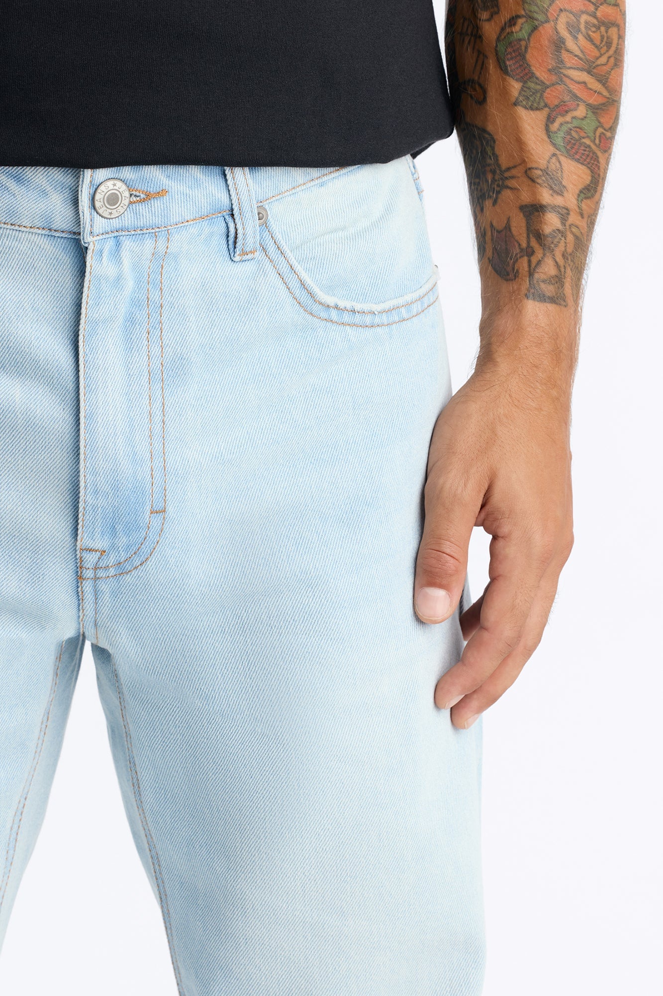 Essential Straight Rigid Jean - Light Wash image 7