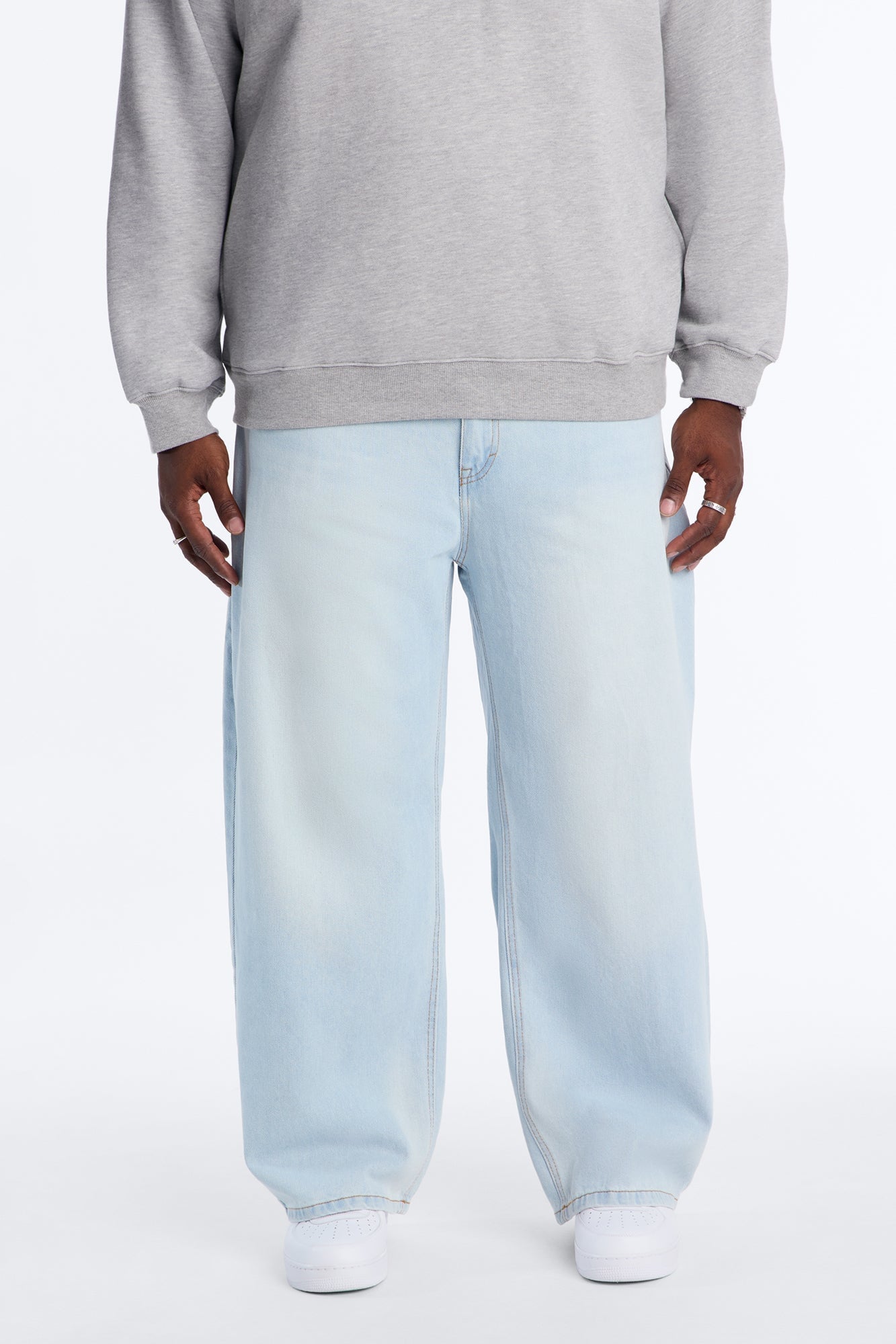 Essential Baggy Rigid Jean - Light Wash