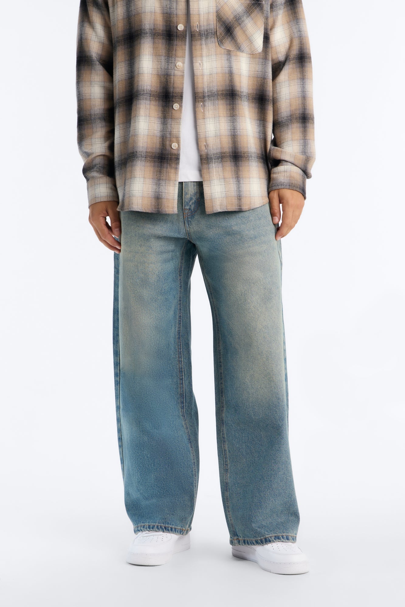 Essential Baggy Rigid Jean - Vintage Blue Wash image 6