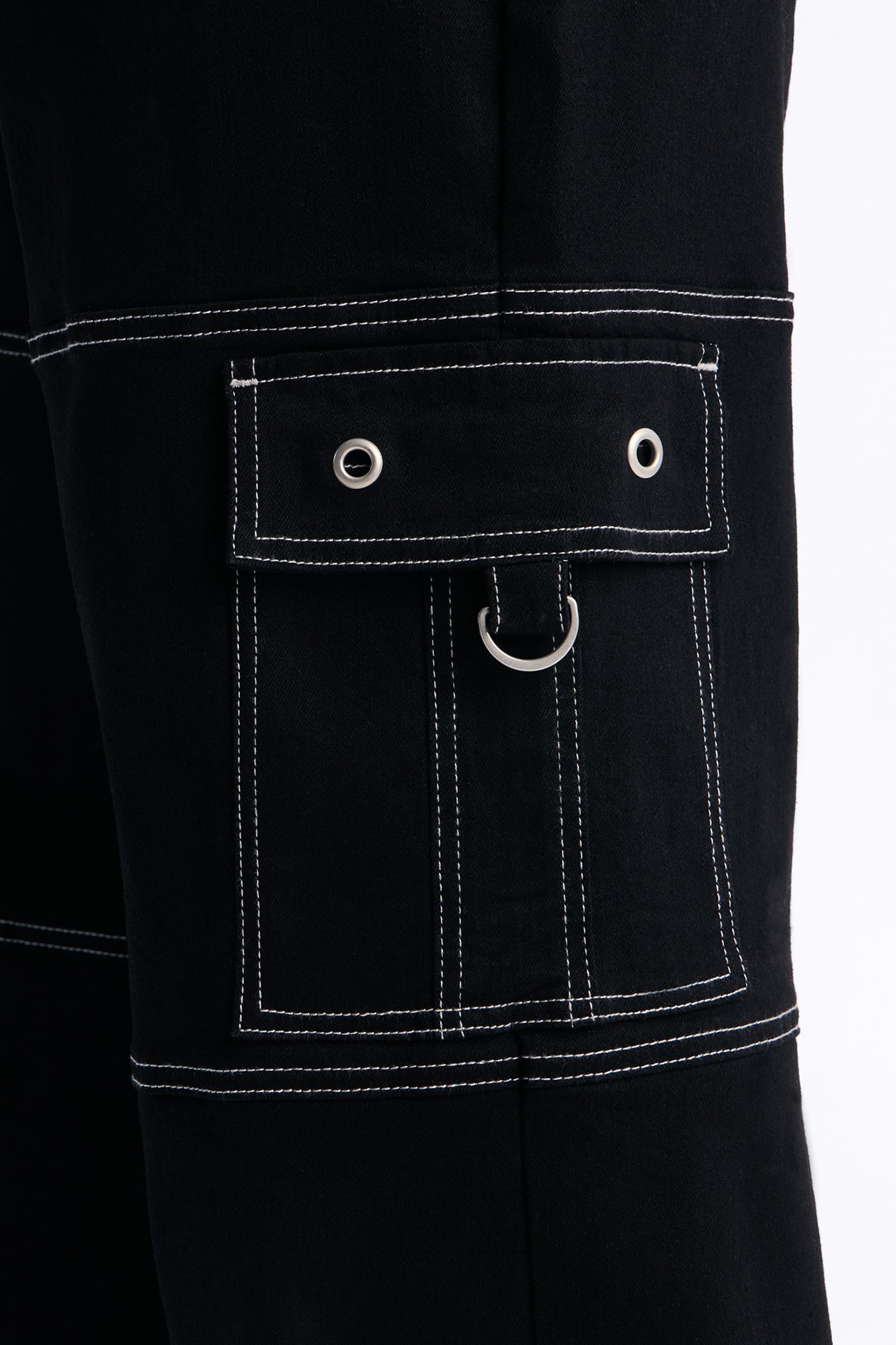 Contrast Stitch D-Ring Baggy Cargo Jean - Black image 9