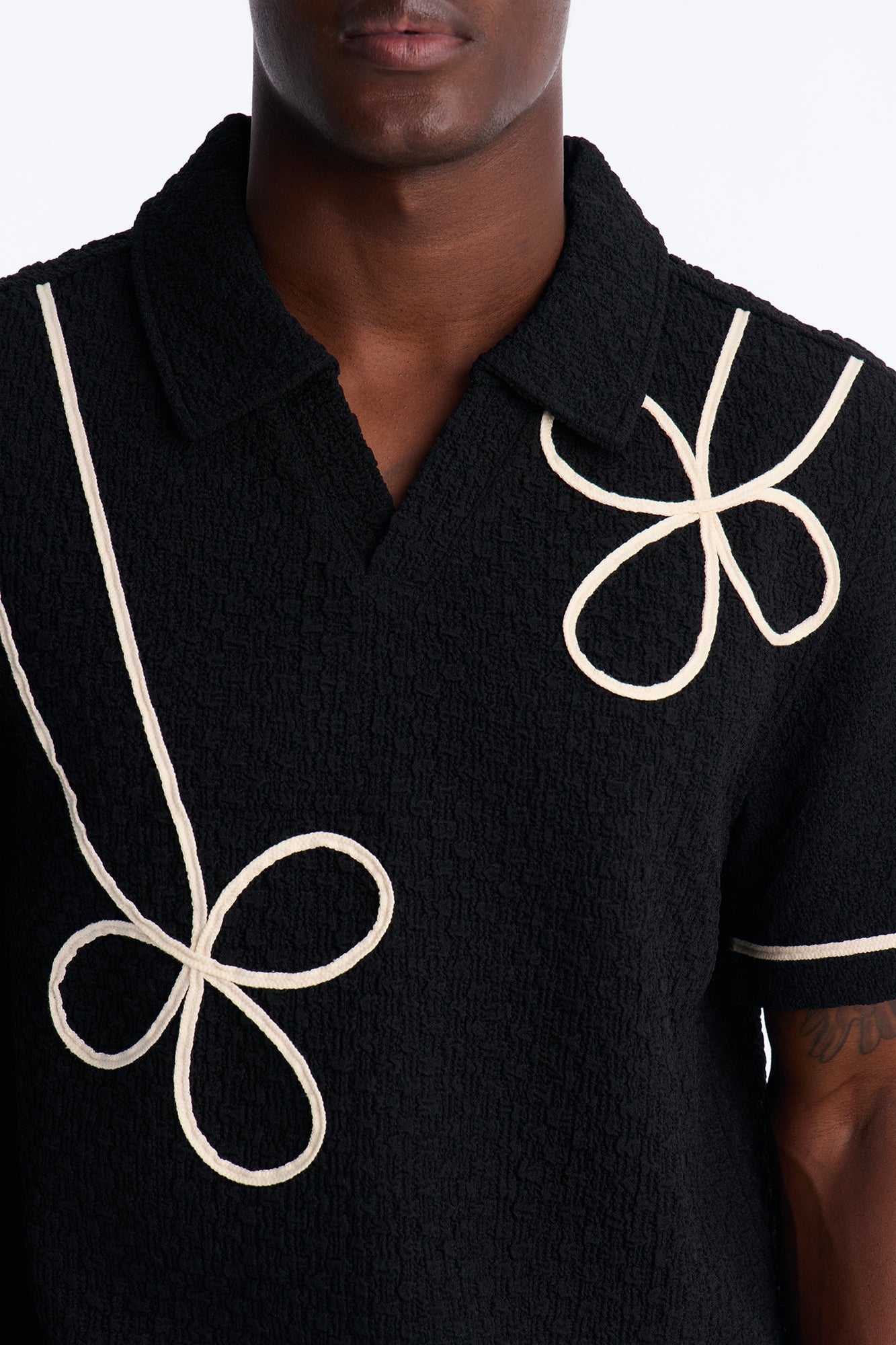 Soho Weave Applique Textured Johnny Collar Polo - Black/combo image 7