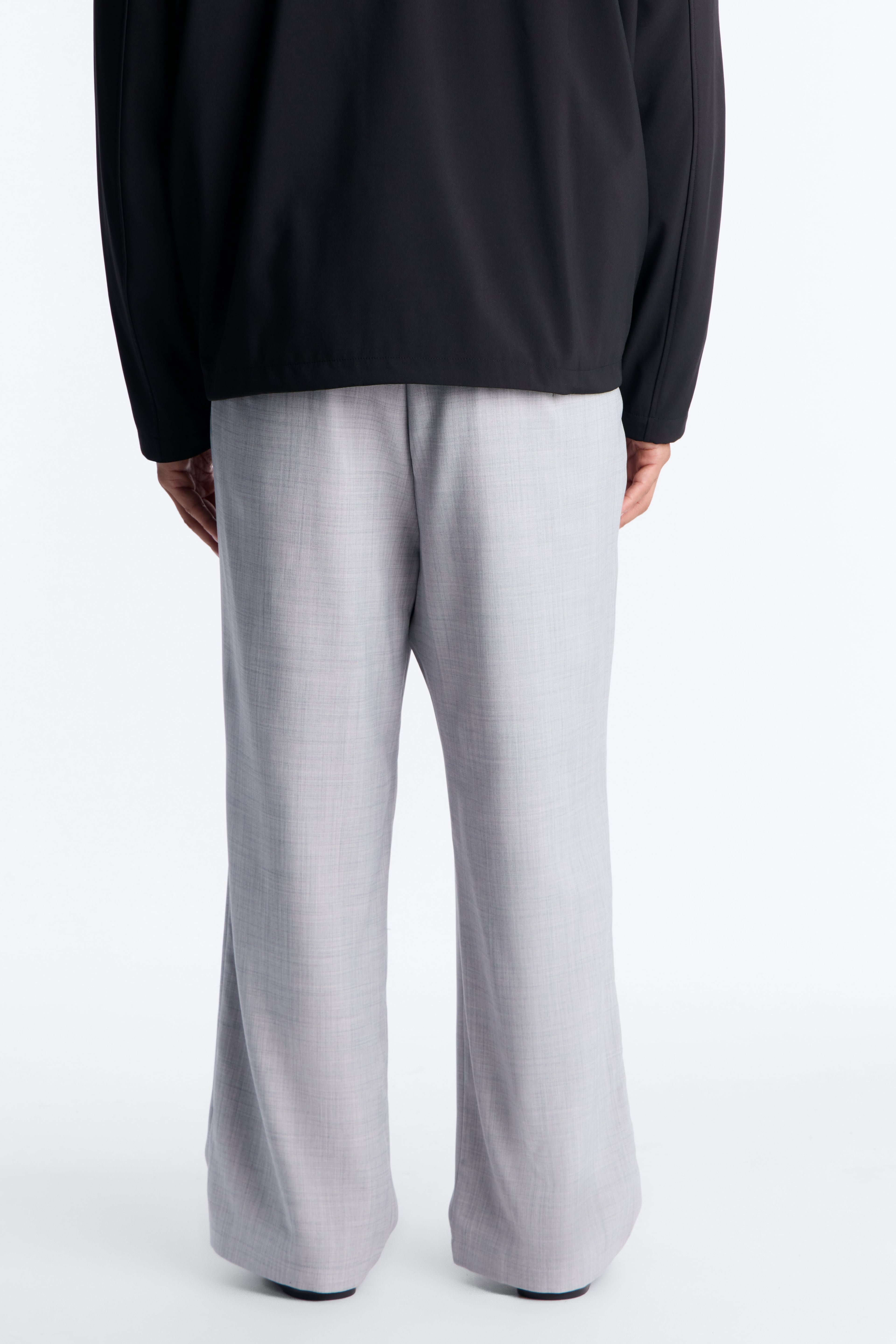 Country Club Relaxed Trouser - Light Grey image 4