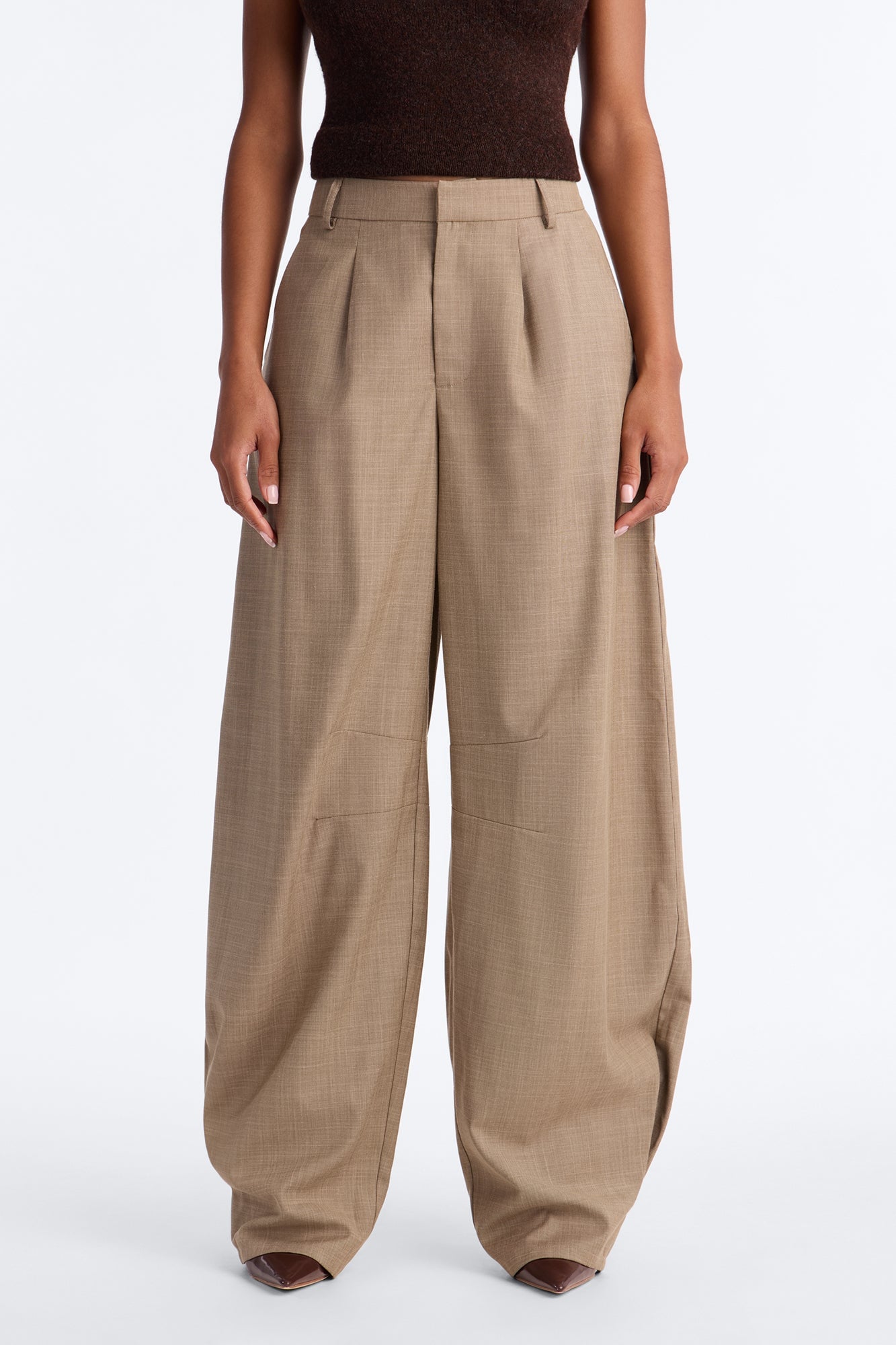 Sasha Pleated Barrel Leg Trouser - Brown image 5