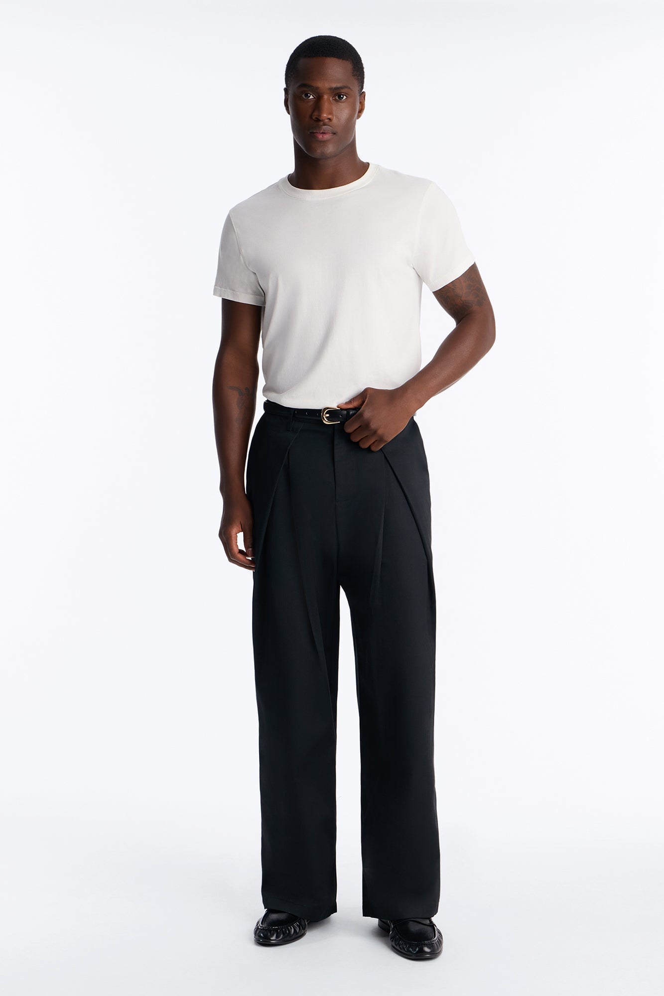 On The Low Baggy Pleated Pant - Black image 5