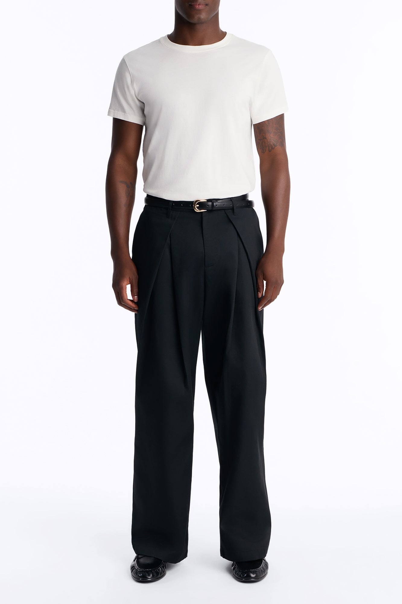 On The Low Baggy Pleated Pant - Black image 6