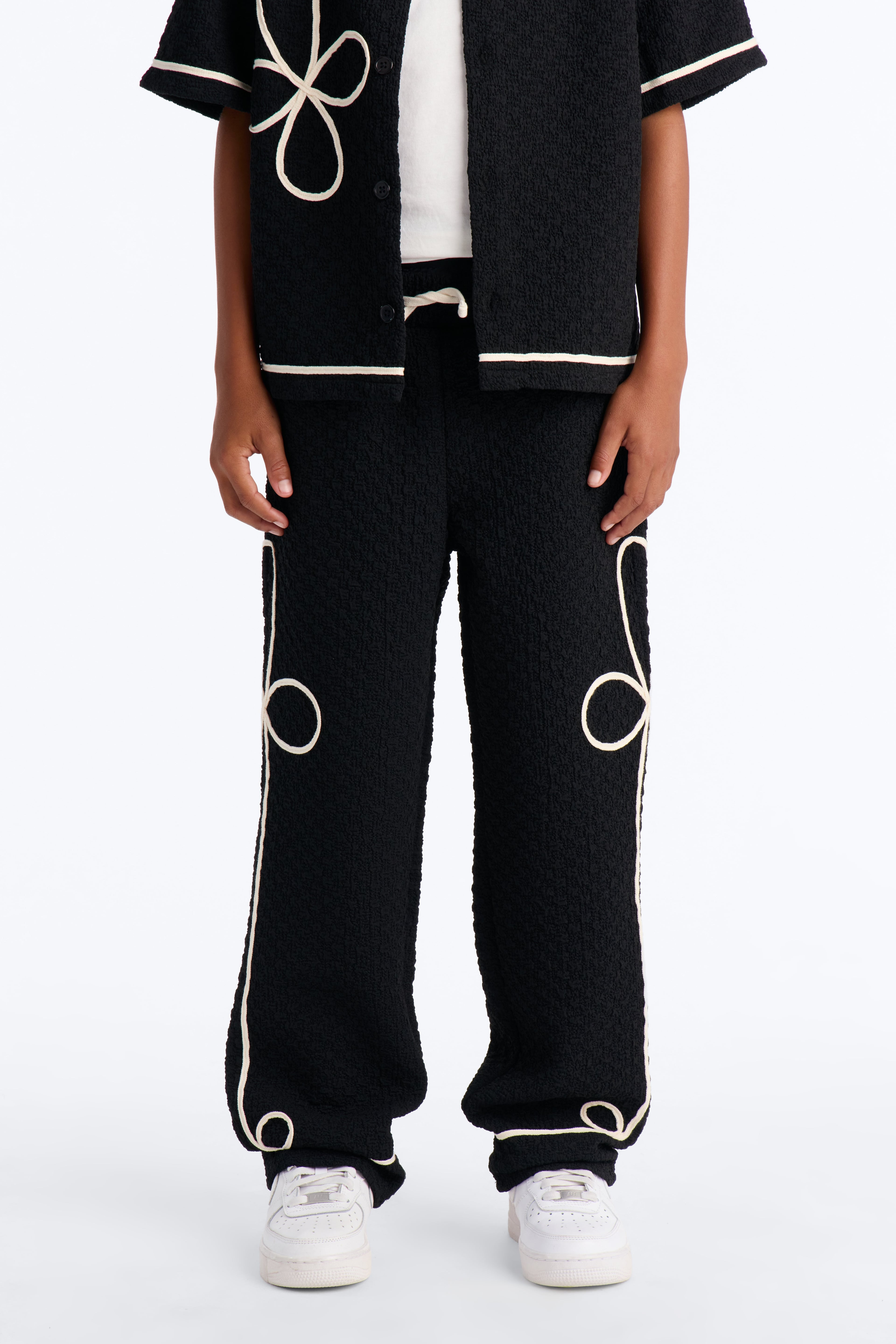 Mini Baggy Soho Weave Applique Textured Pant - Black image 2