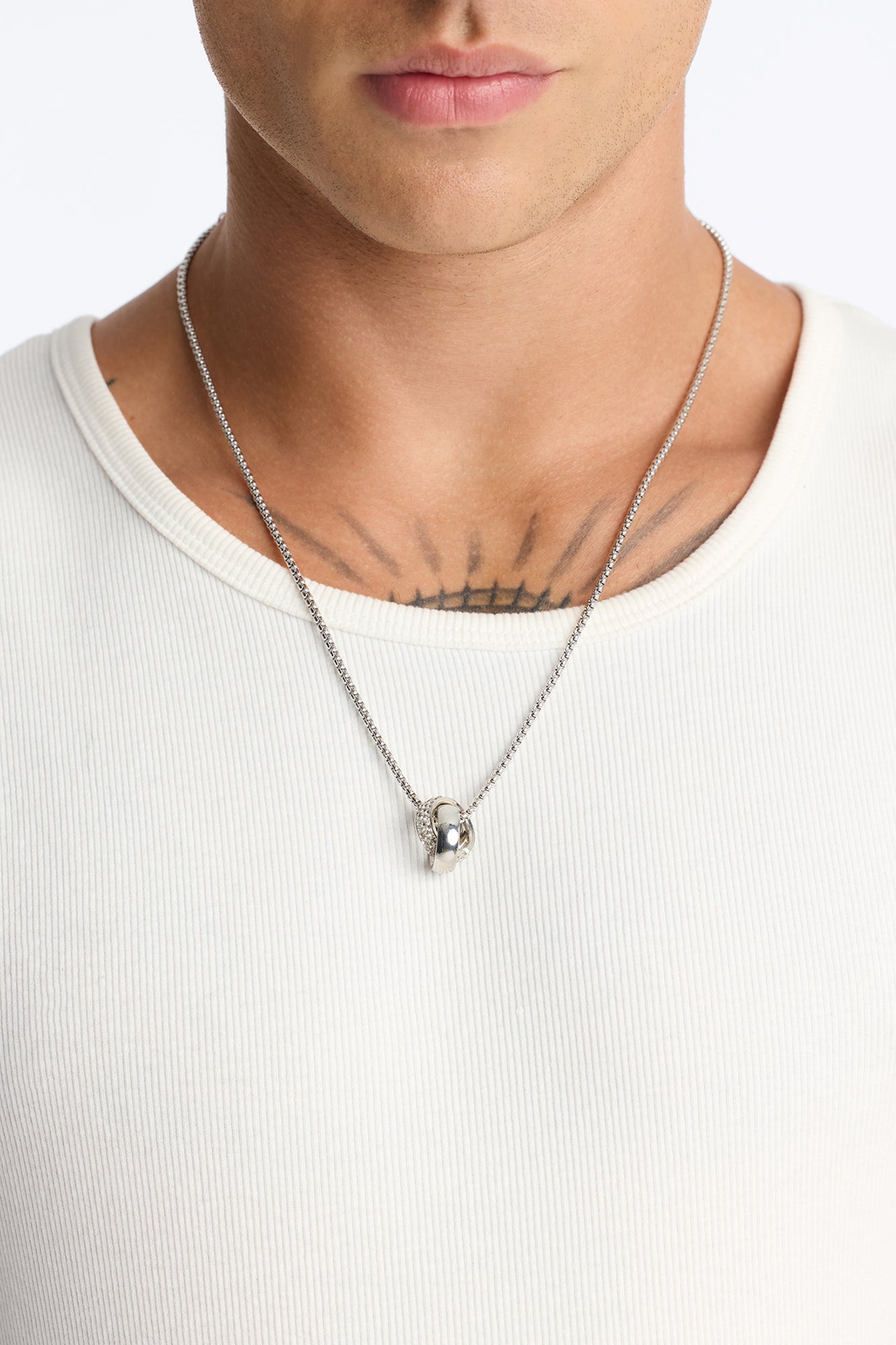 Interlocked Ring Necklace - Silver image 2