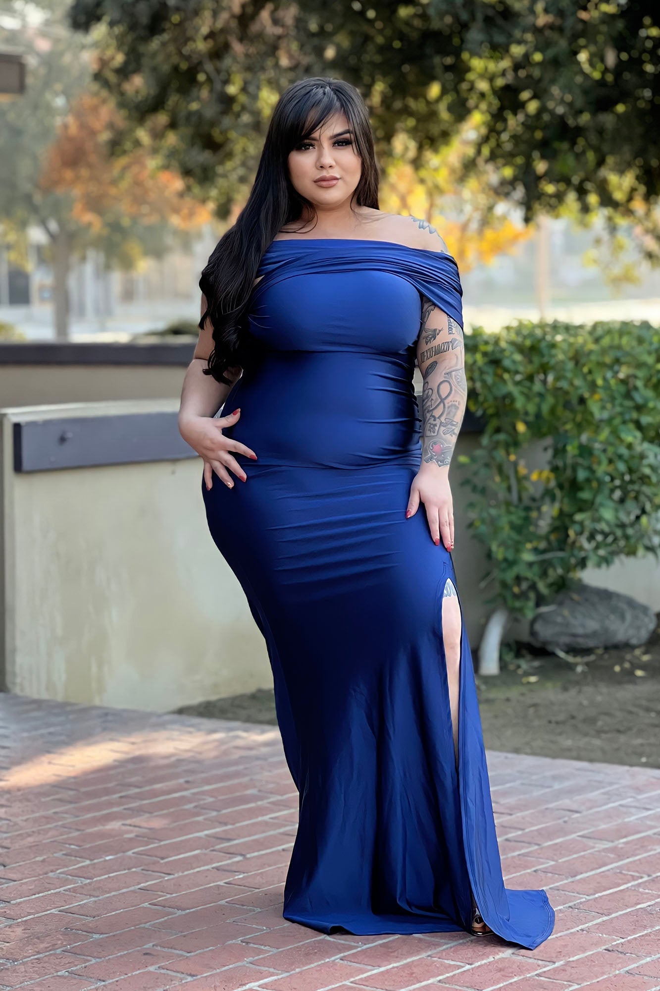 Ignore The Romance Maxi Dress - Navy image 9