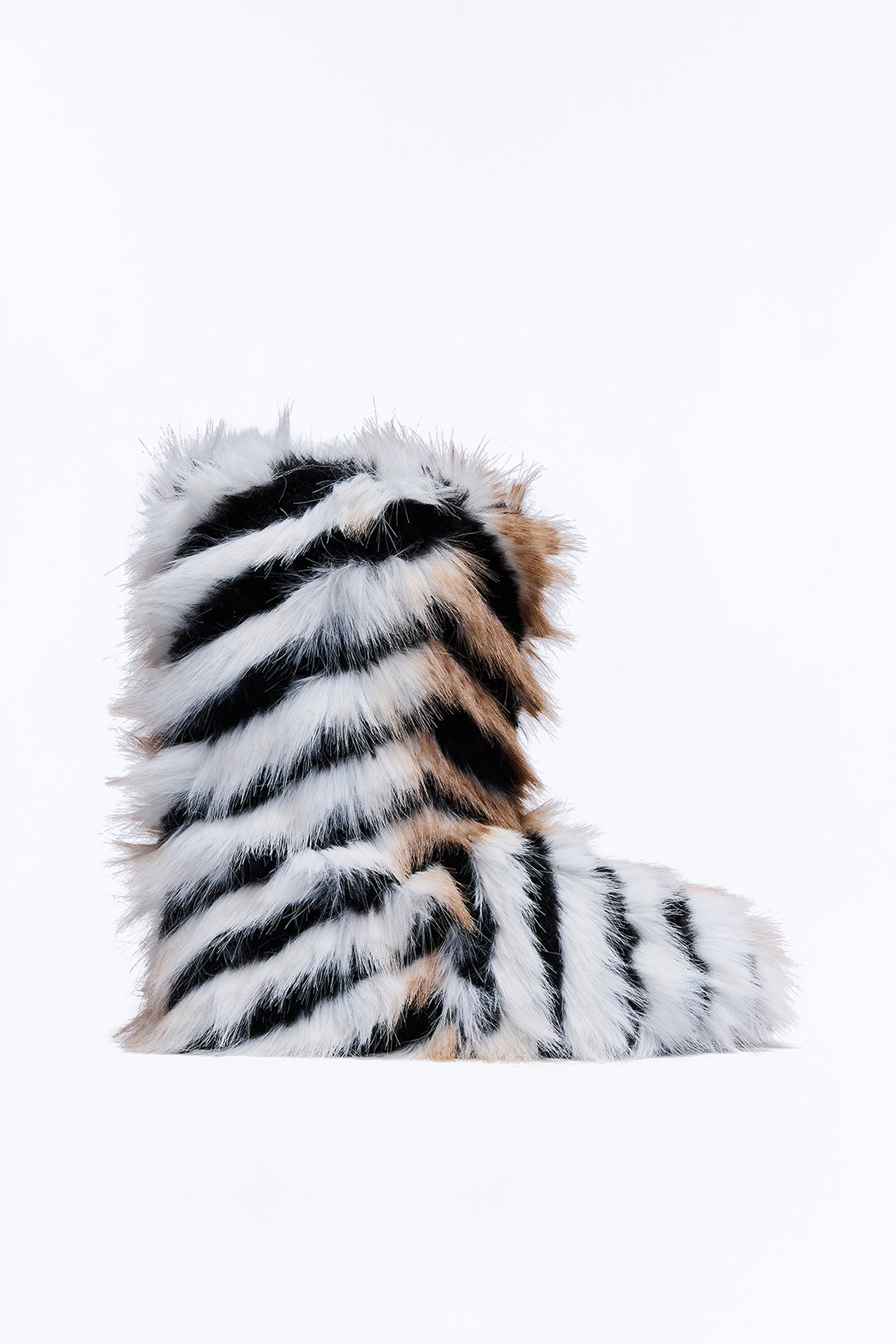 Chilly Days Booties - Black/combo image 3