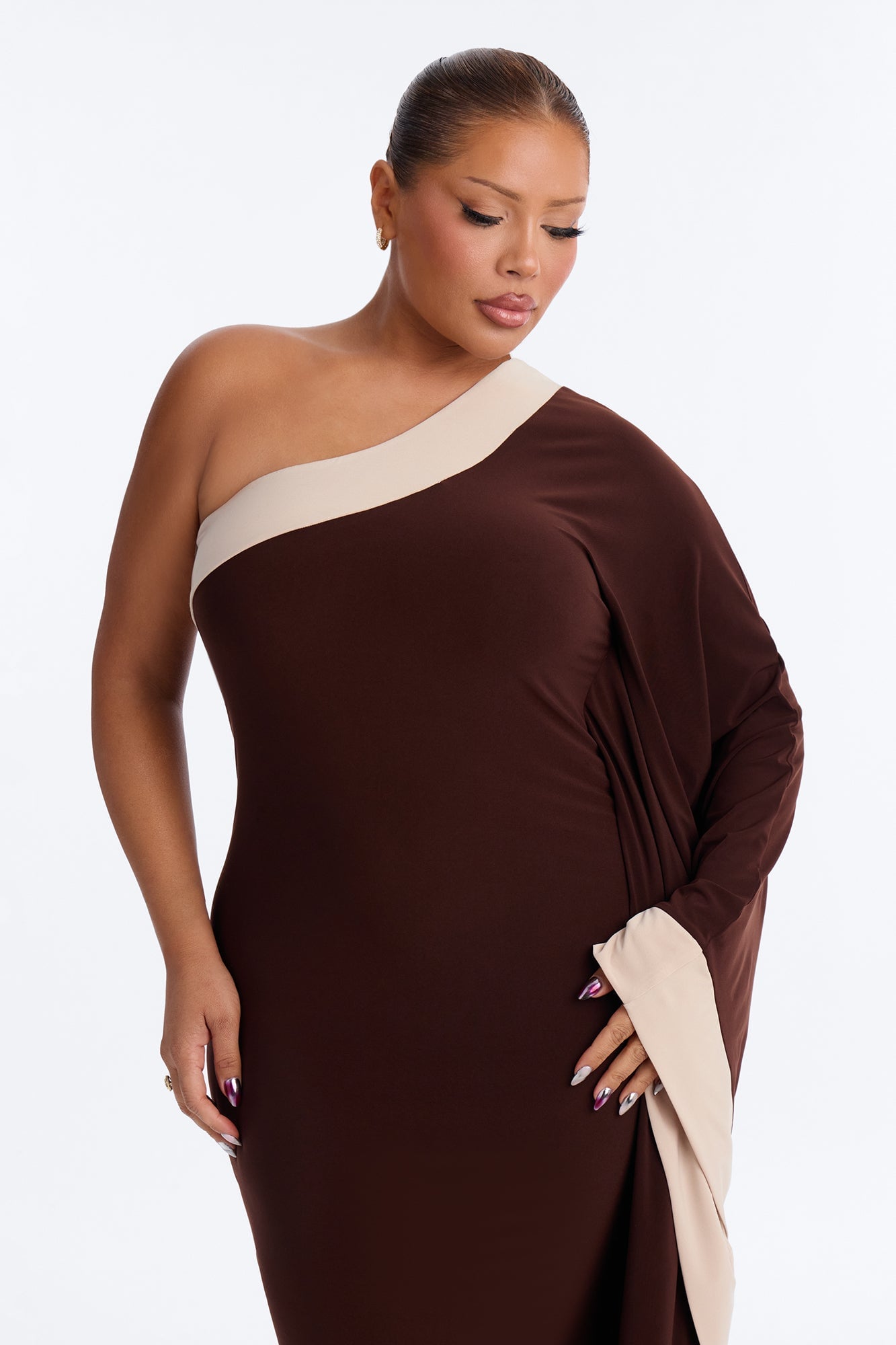 Casually Allure One Shoulder Maxi Dress - Chocolate/Combo image 2