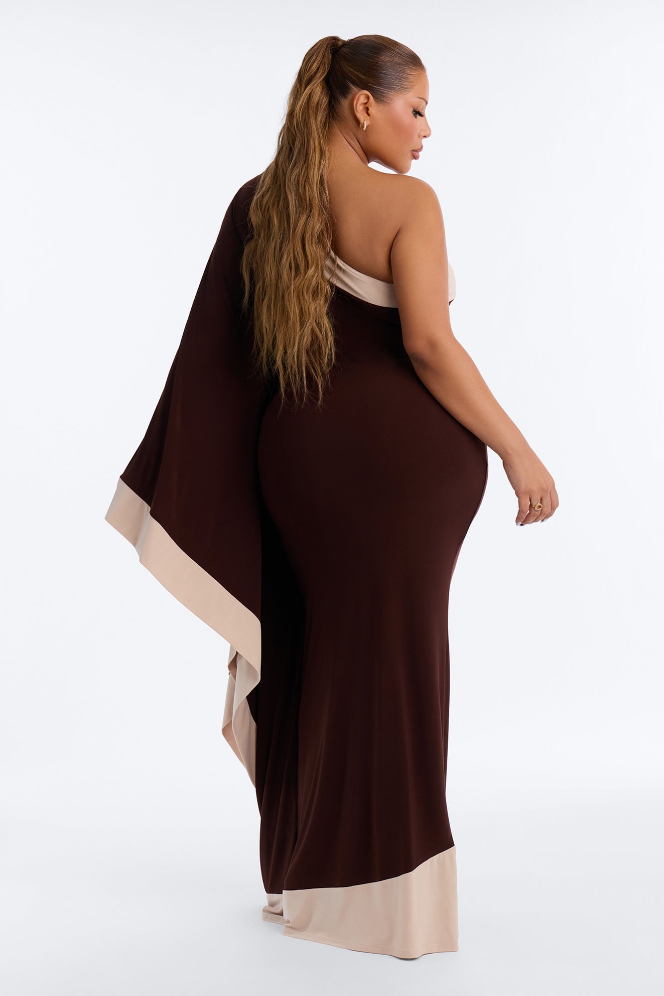Casually Allure One Shoulder Maxi Dress - Chocolate/Combo image 4