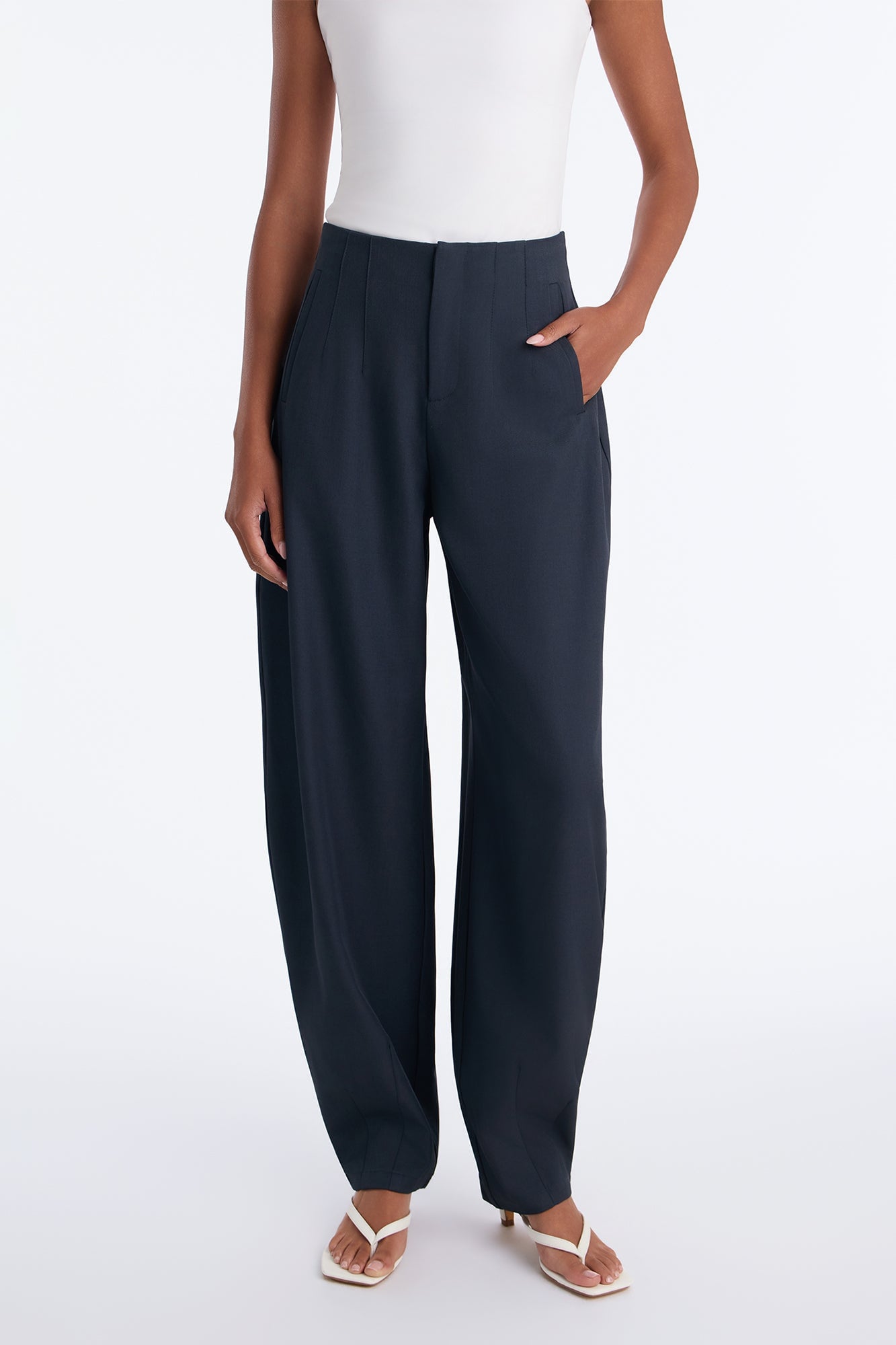 Margaret Barrel Trouser Pants 32″ - Midnight Navy image 5