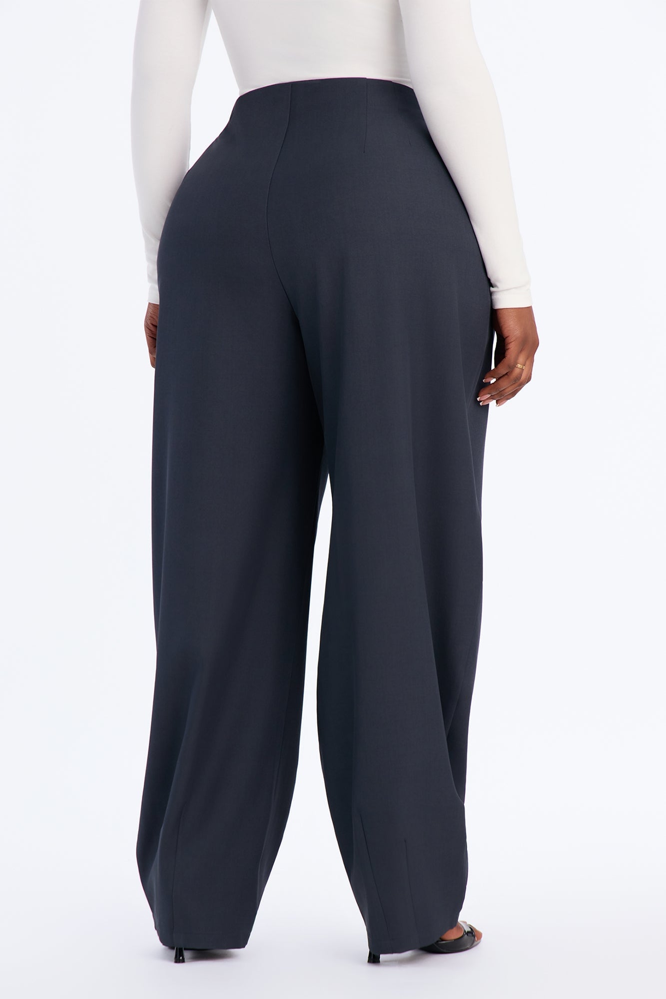 Margaret Barrel Trouser Pants 32″ - Midnight Navy image 4
