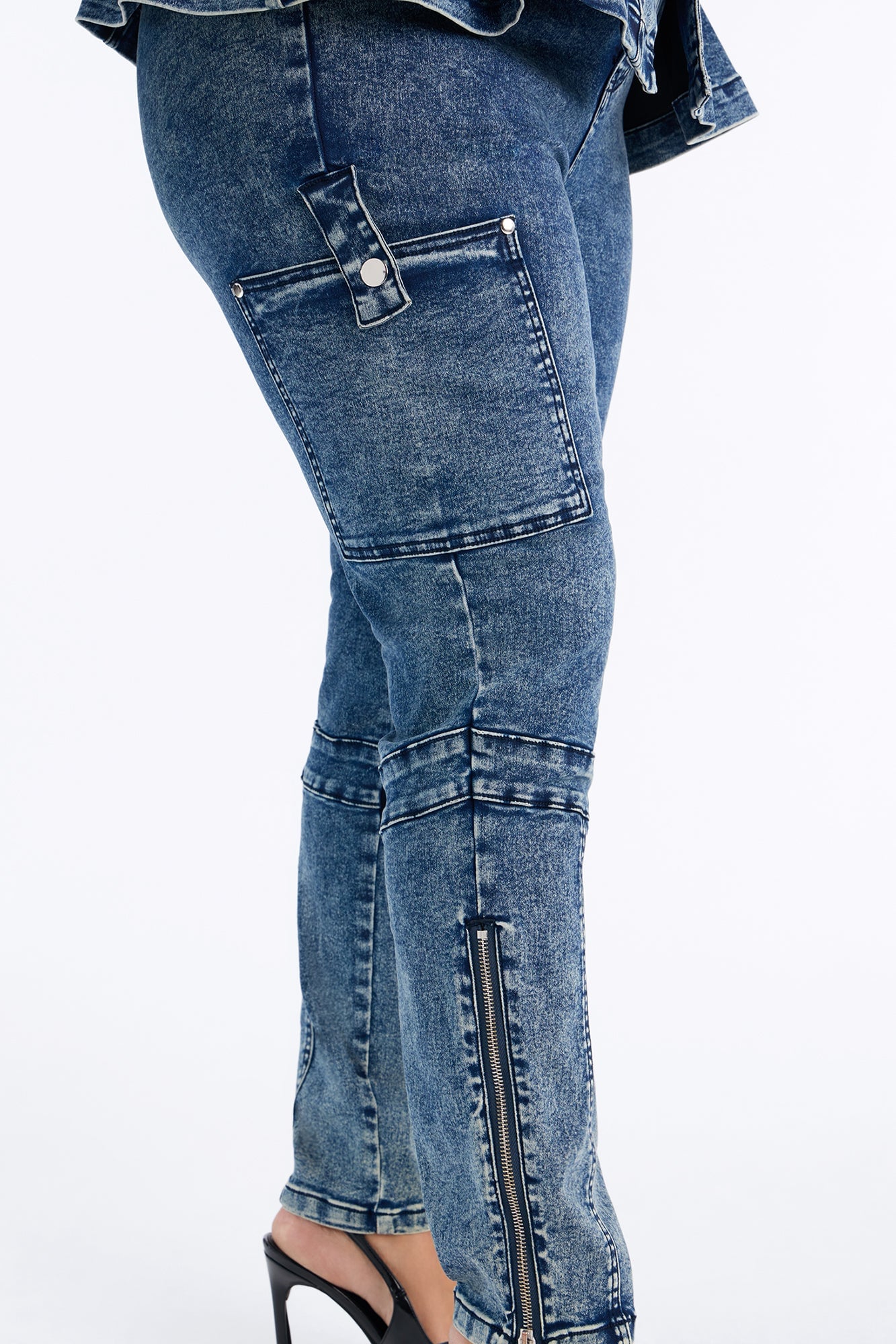 Lowkey Snatched High Rise Cargo Skinny Jeans - Vintage Wash image 3