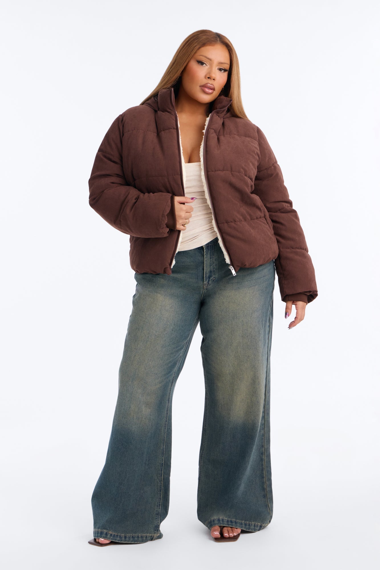 In The Middle Of The City Puffer Jacket - Chocolate image 2