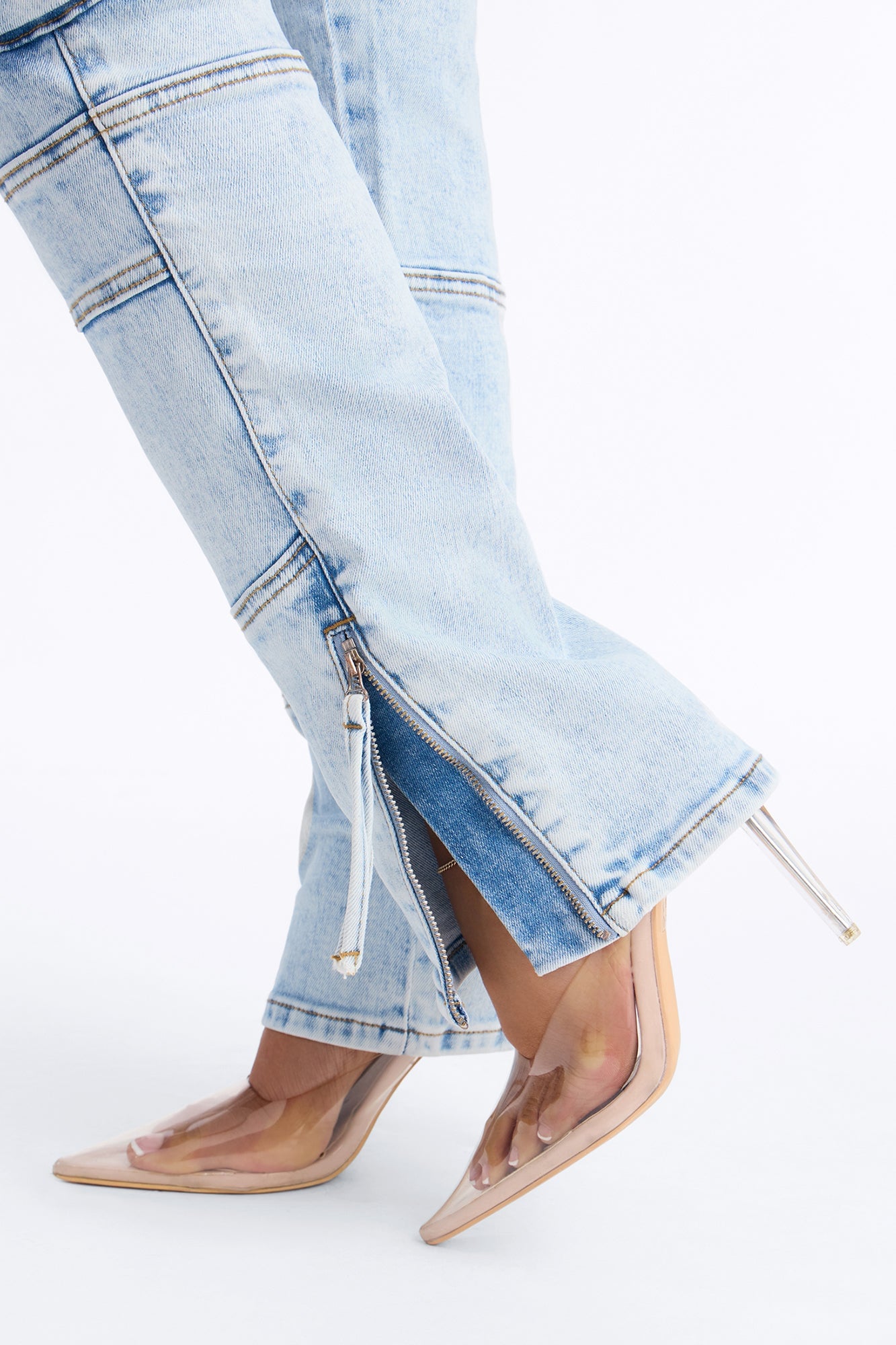 Street Smarts Stretch Slim Straight Cargo Jeans - Light Wash image 3