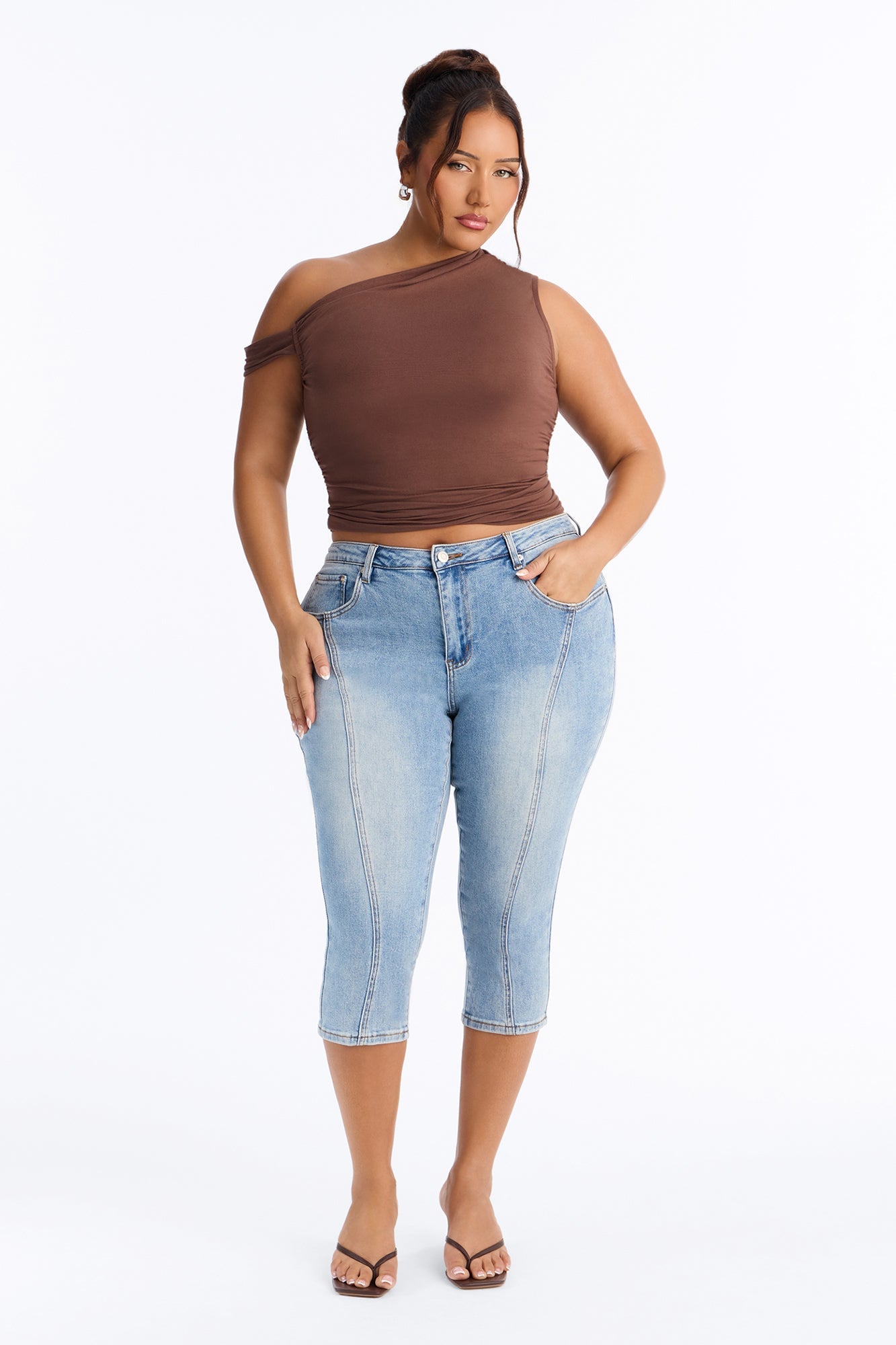 Talk Of The Town Low Rise Capri Jeans - Medium Wash image 2
