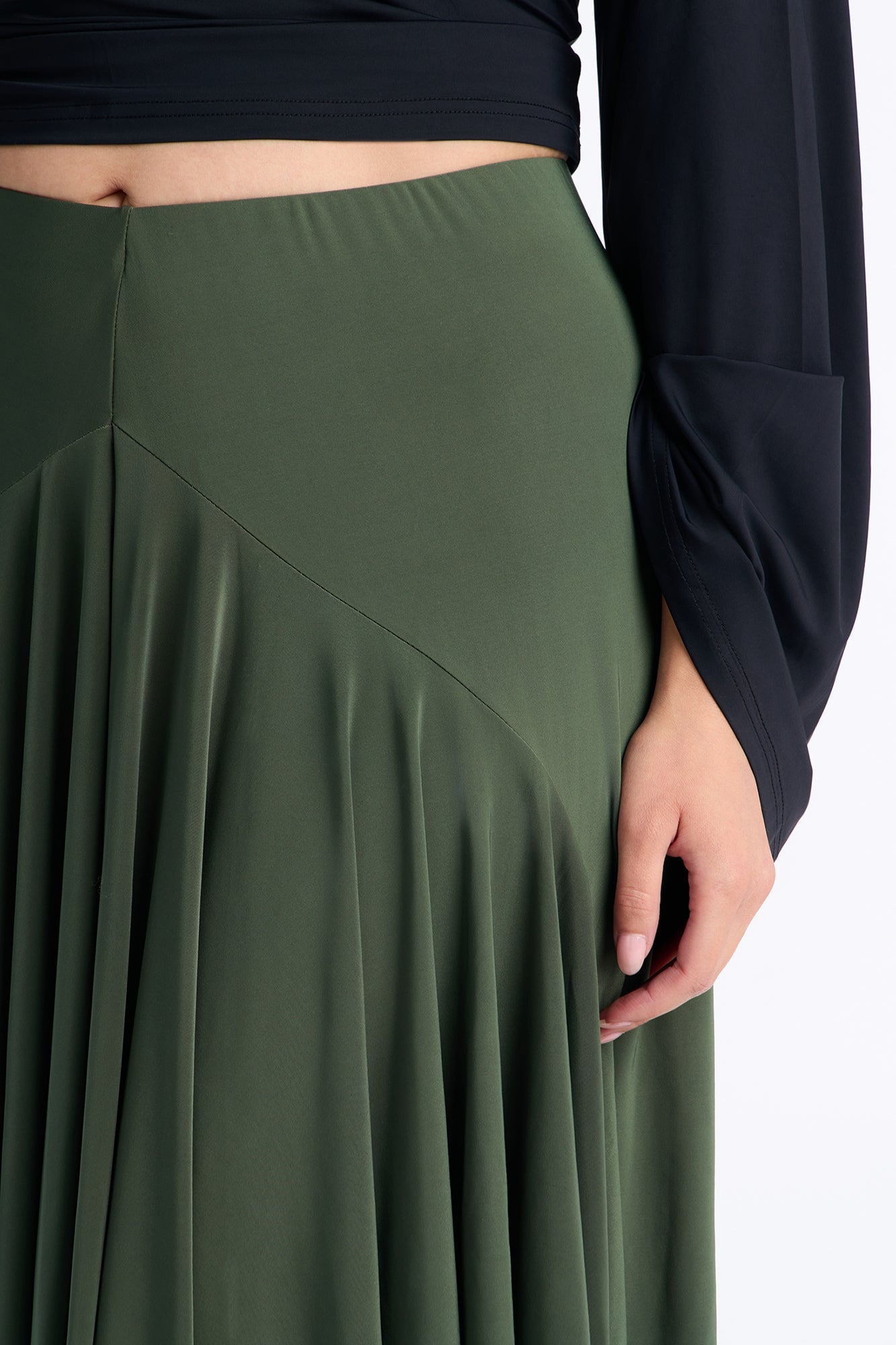 Mae Asymmetrical Midi Skirt - Green image 3