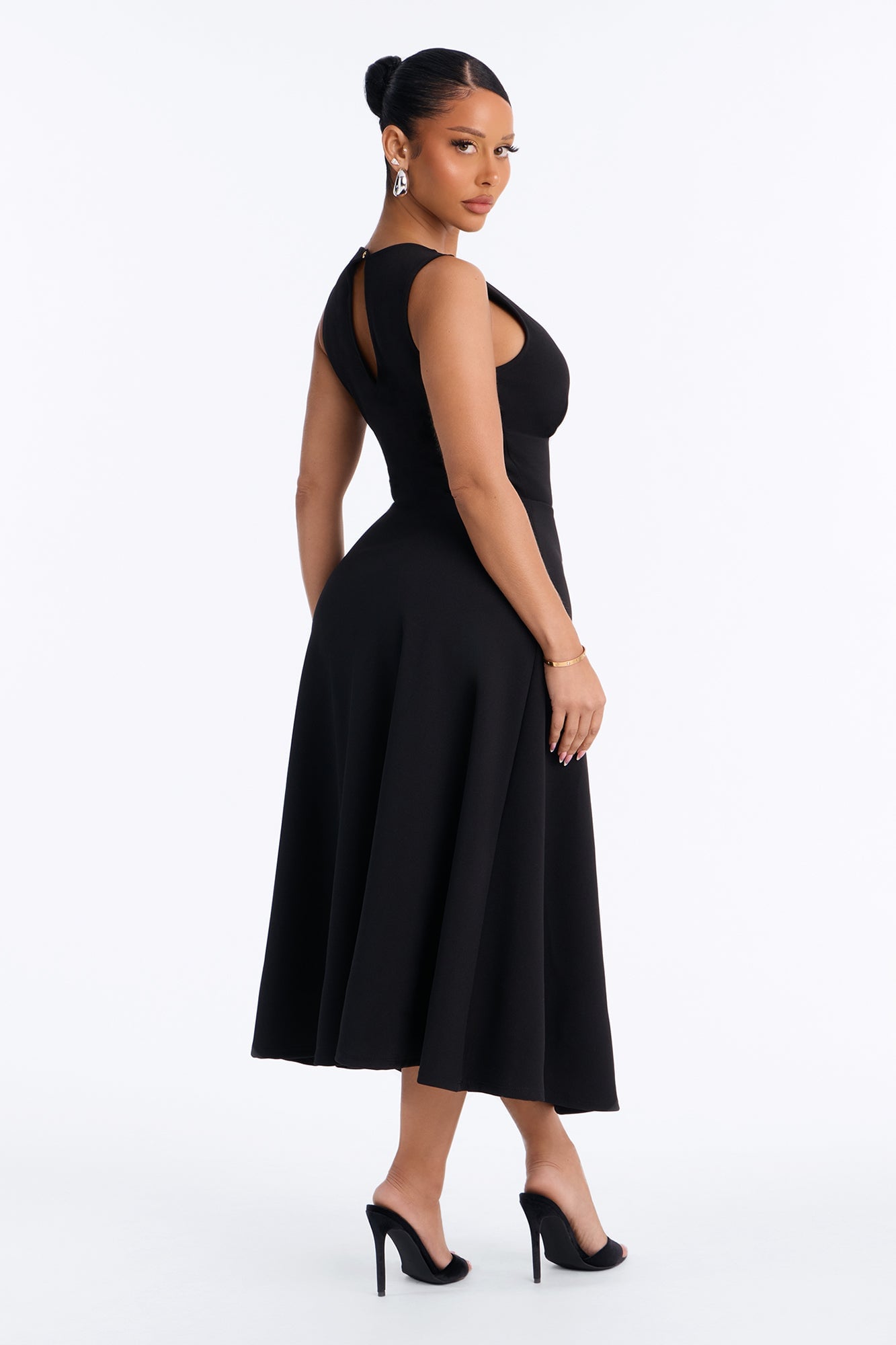 Charolette Sleeveless Midi Dress - Black image 8