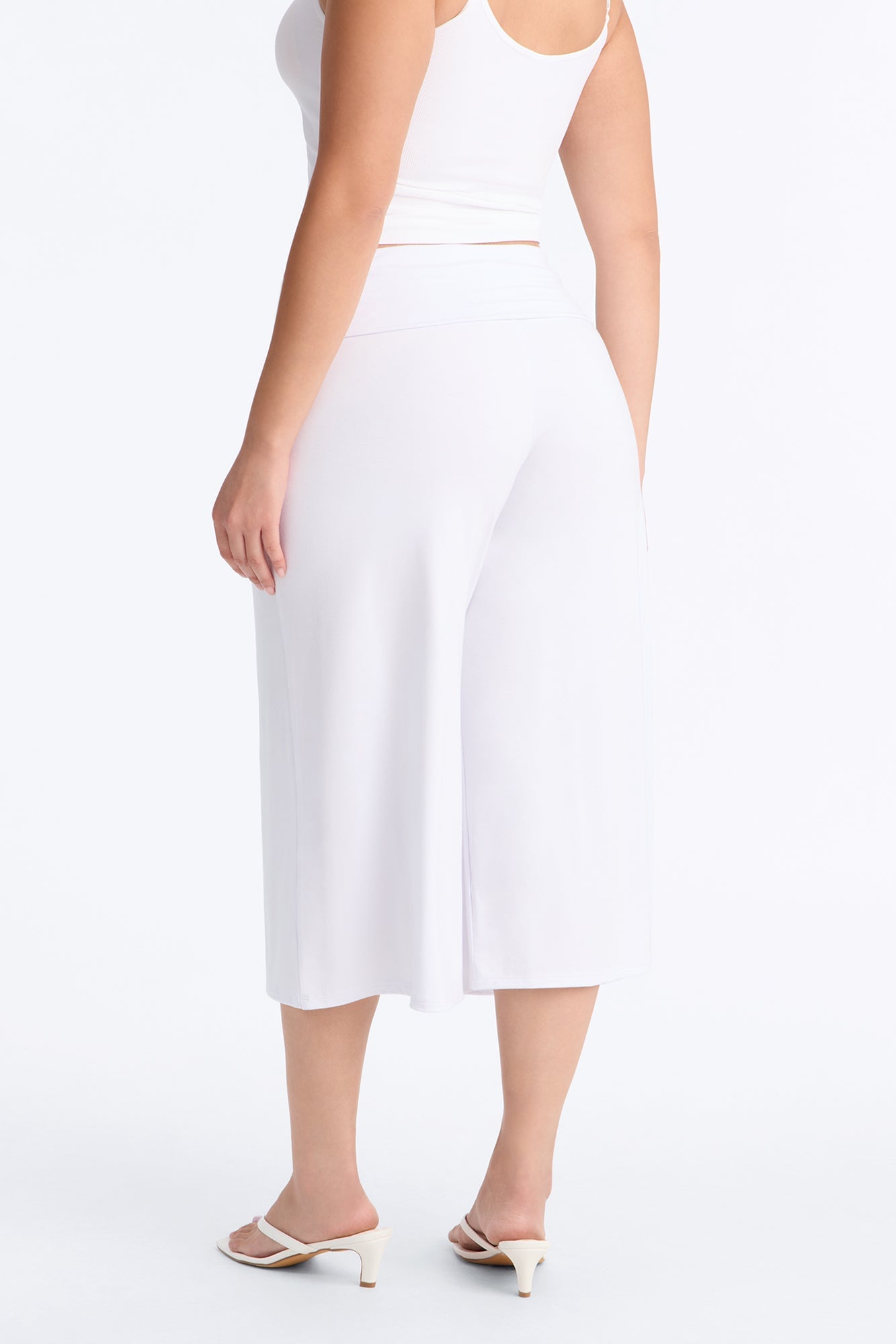 Kiki Studio Low Rise Foldover Gaucho Pant - White image 4