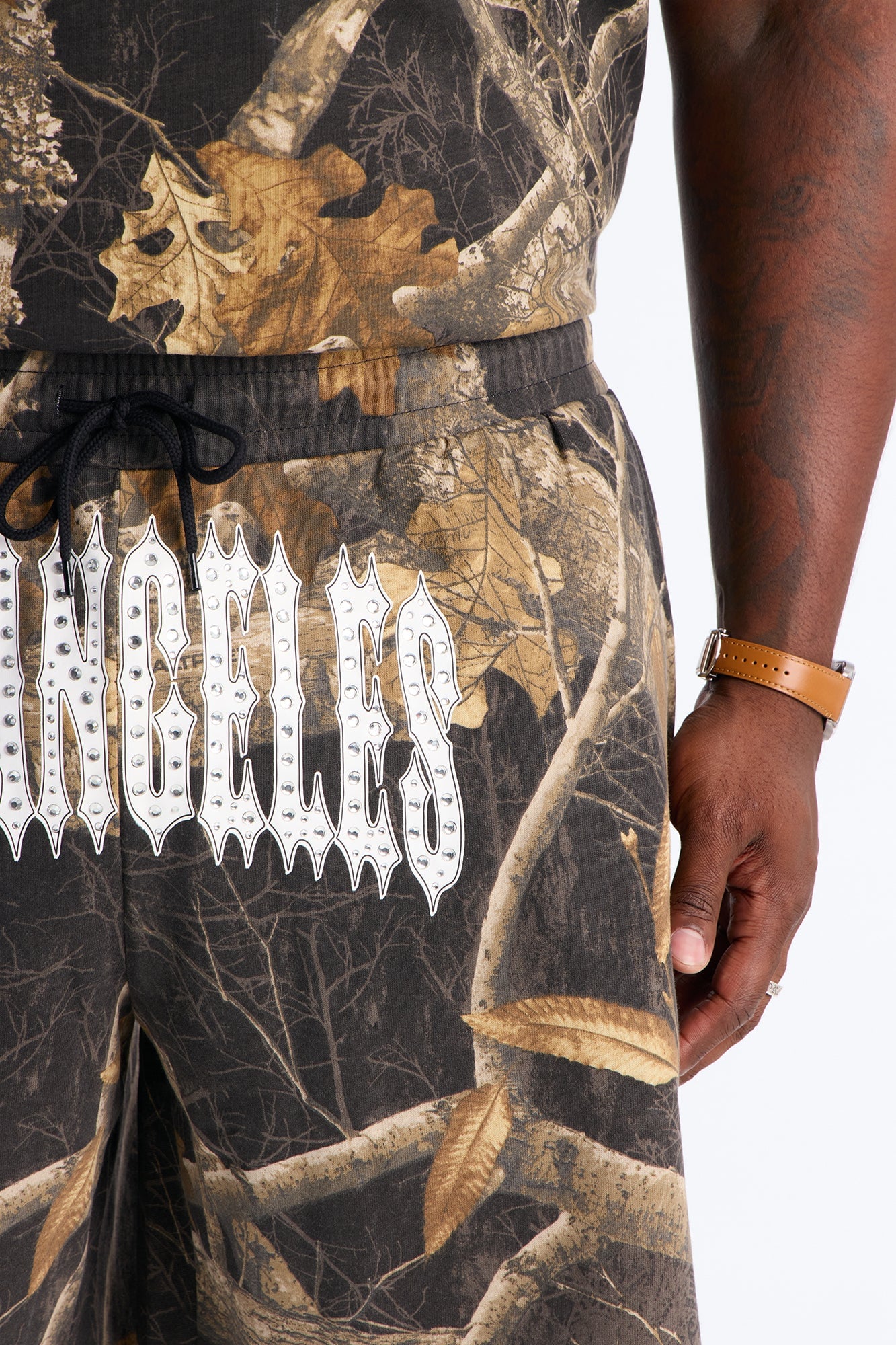 Real Tree Shadow Los Angeles Rhinestone Sweatshort - Camouflage image 4