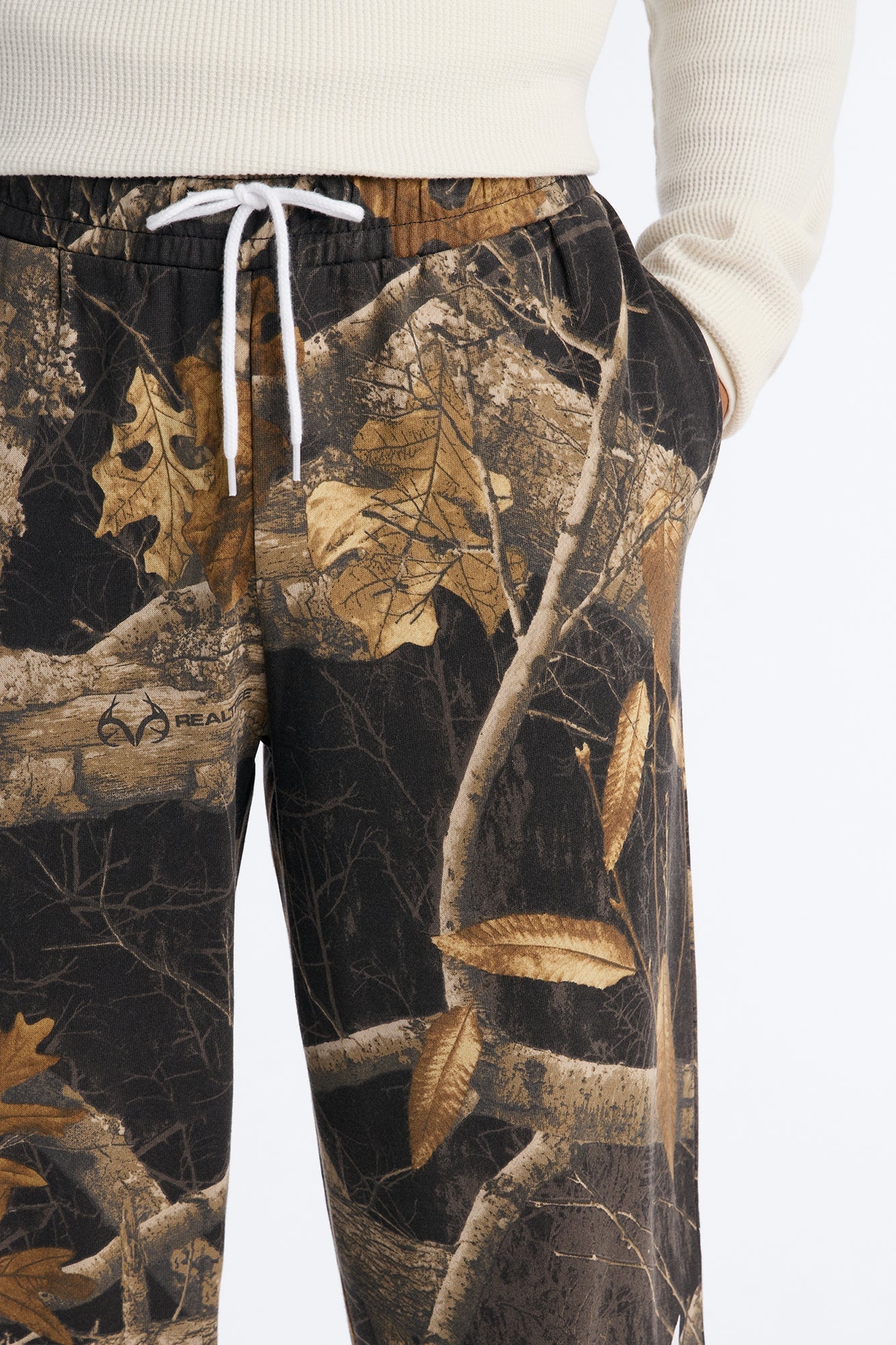 Real Tree Shadow Goth Sweatpant - Camouflage image 7