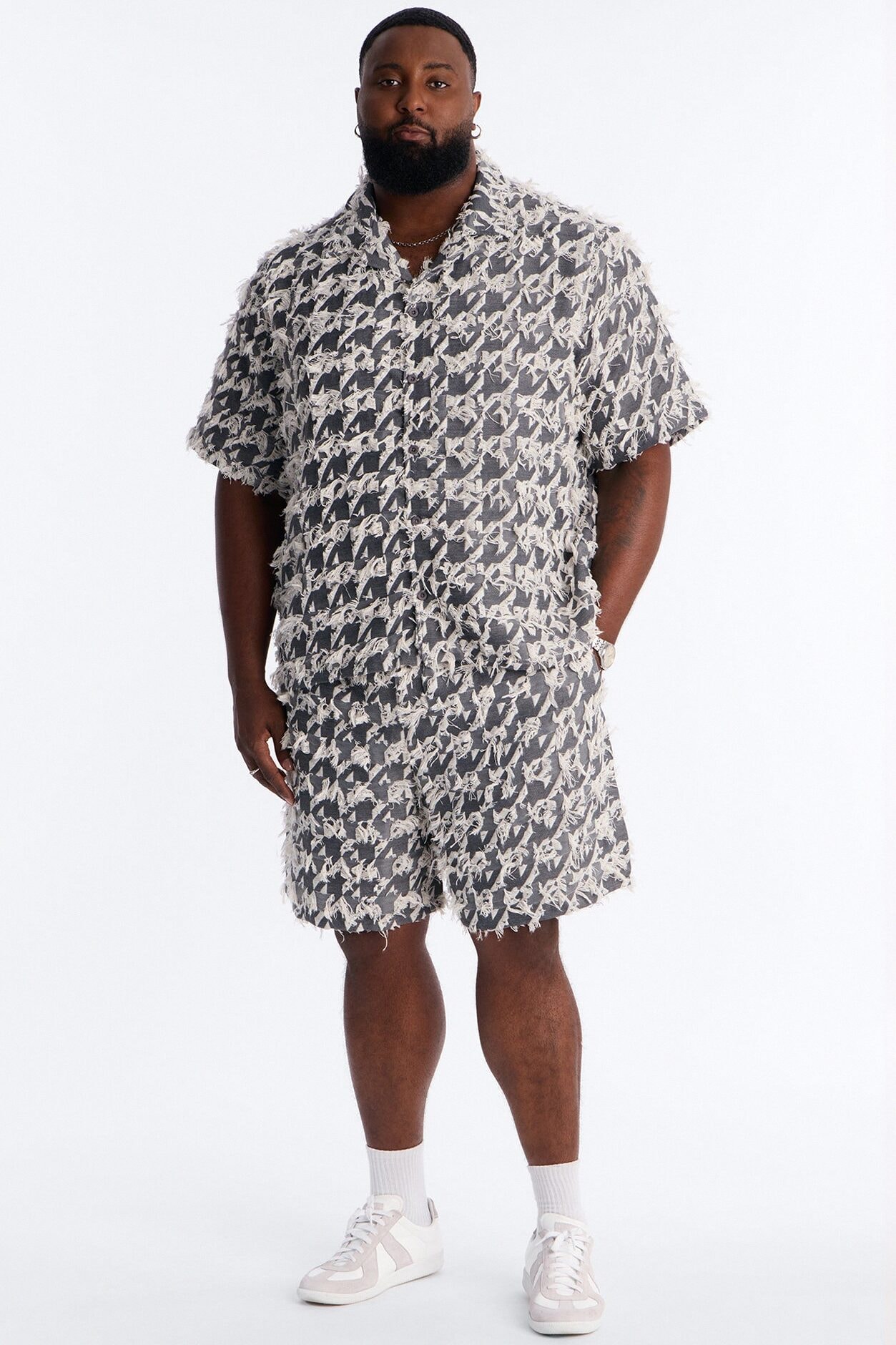 Relaxed Houndstooth Nomad Short - Grey image 1