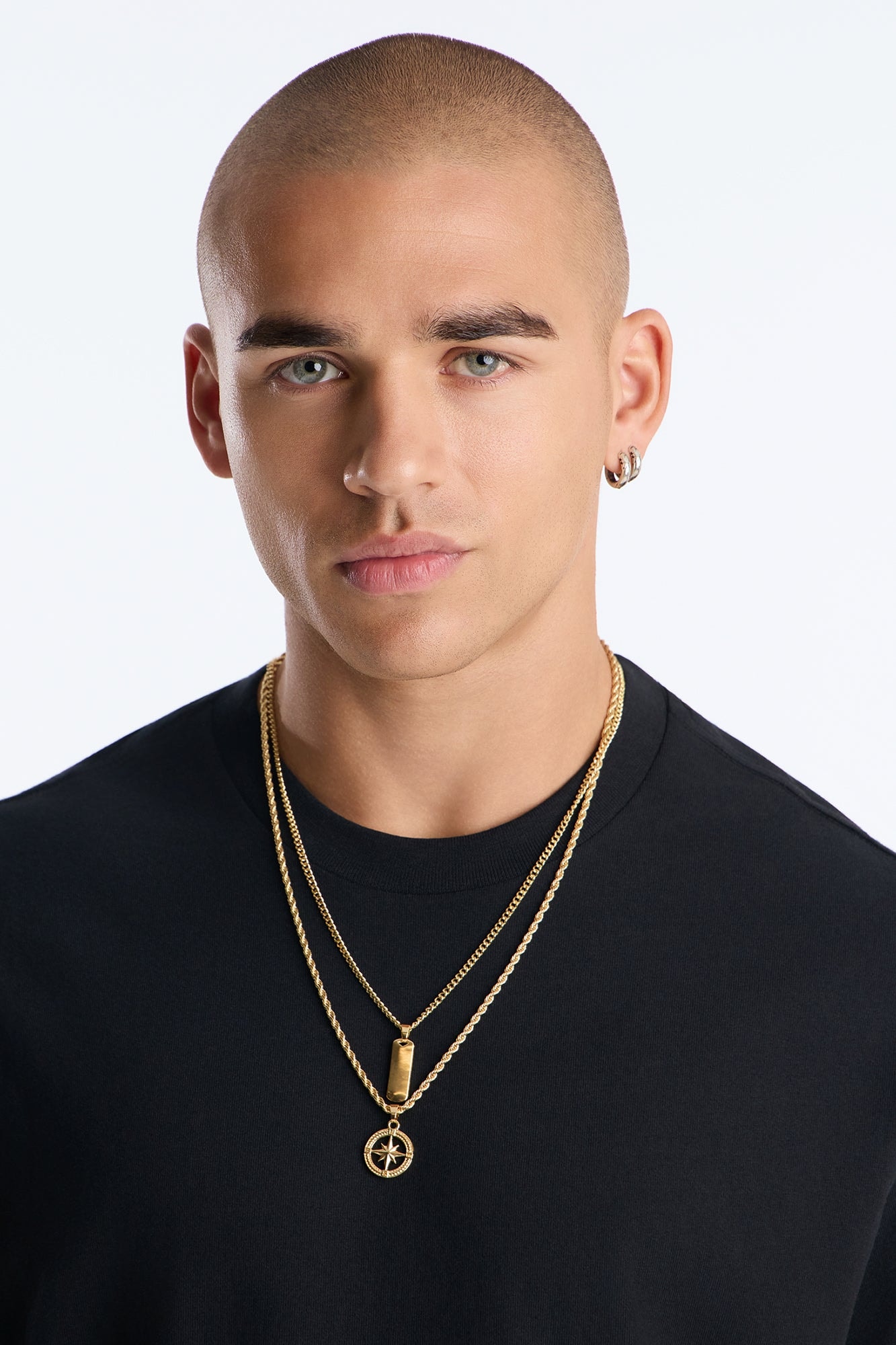 Looking For A Way Out Layered Necklace Set - Gold image 1